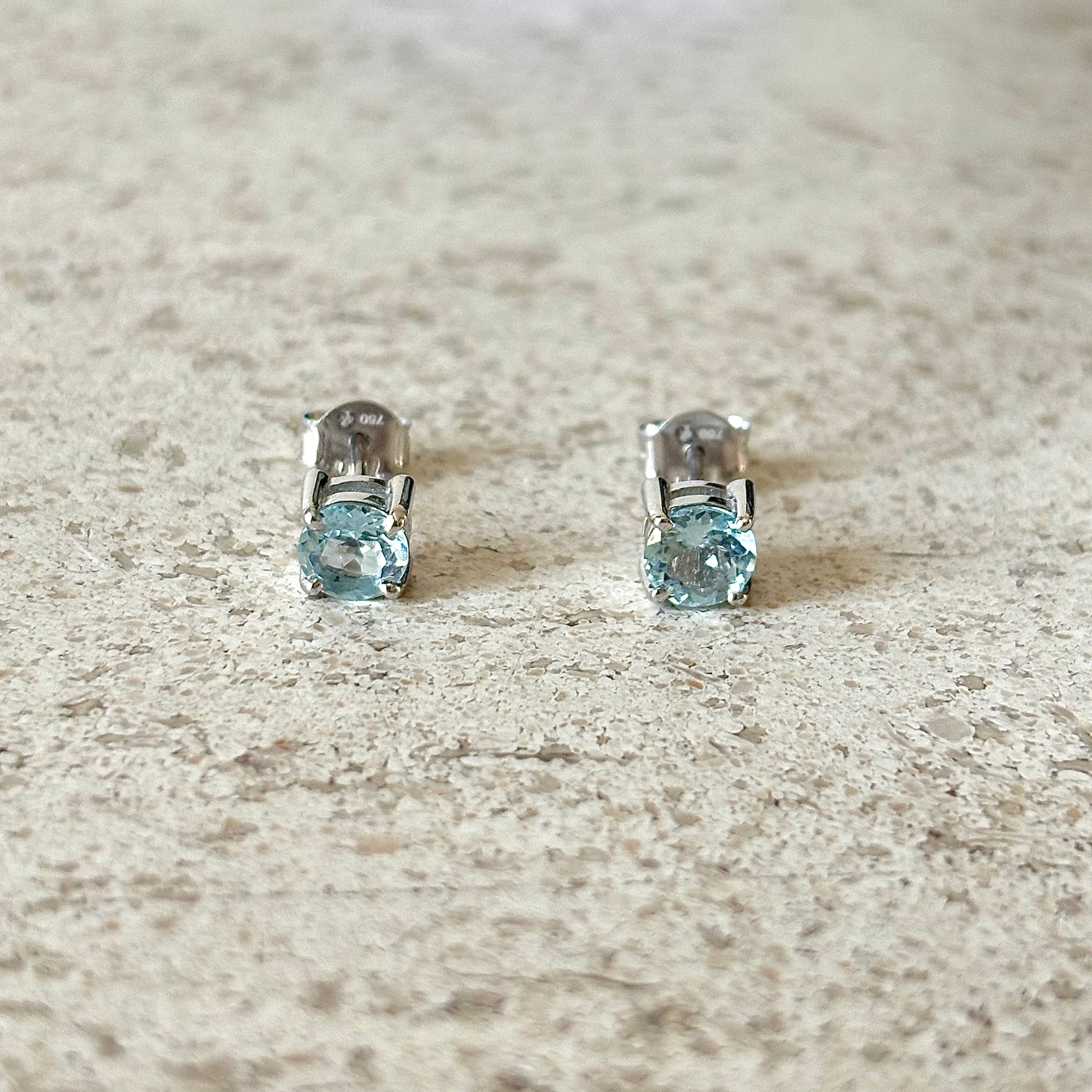 Boucles D'oreilles Puces - Or Blanc 750 & Aigues-Marines