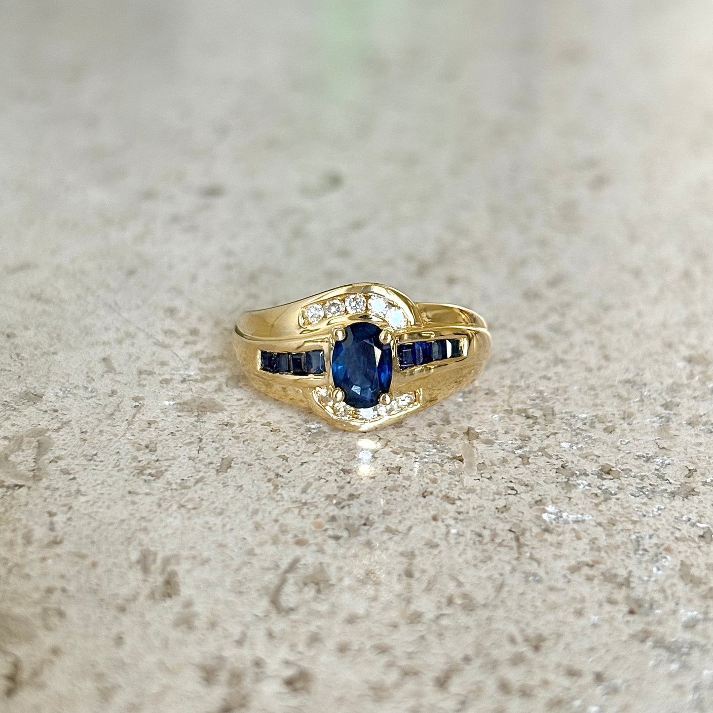 Bague Jonc - Or Jaune 750 Saphirs & Diamants