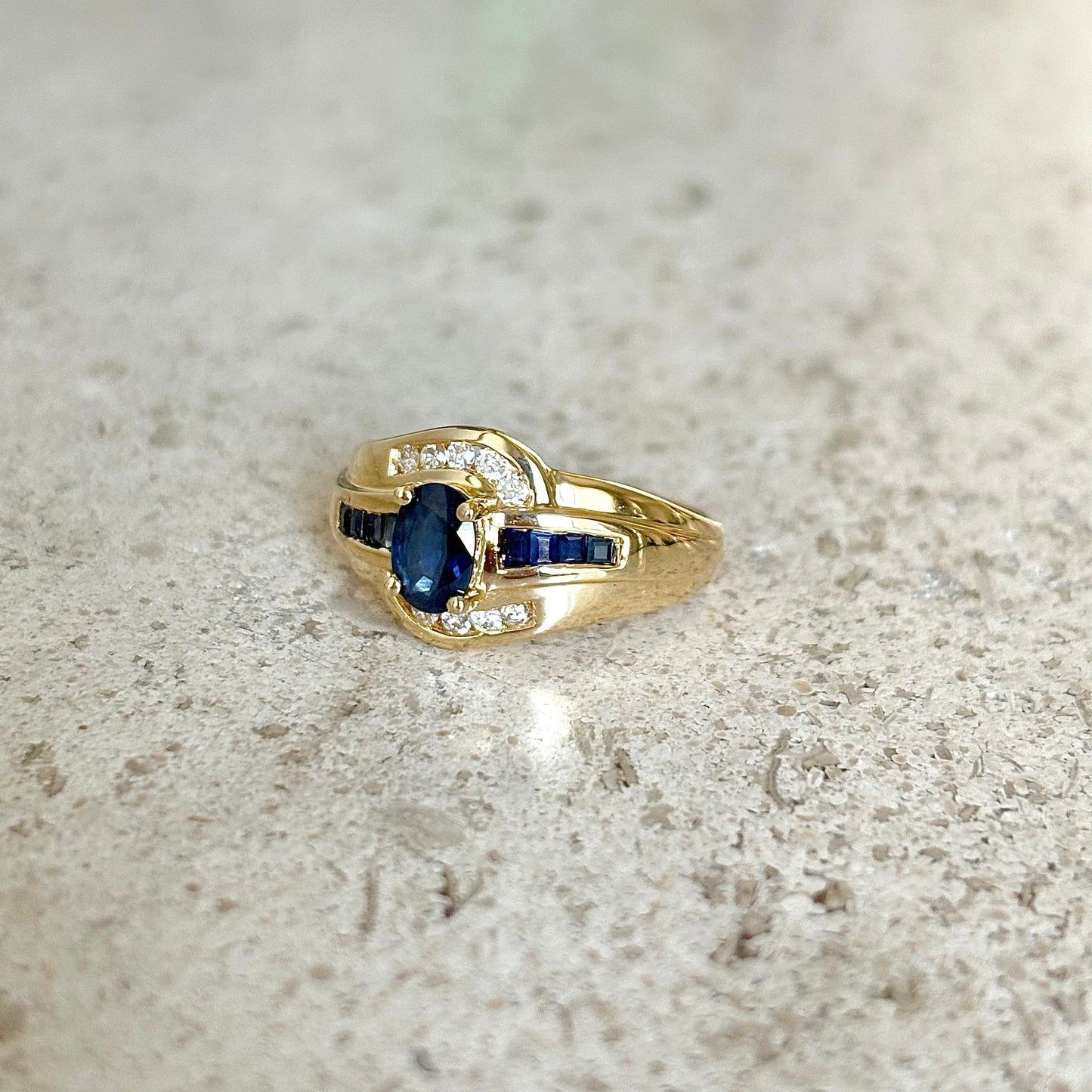 Bague Jonc - Or Jaune 750 Saphirs & Diamants