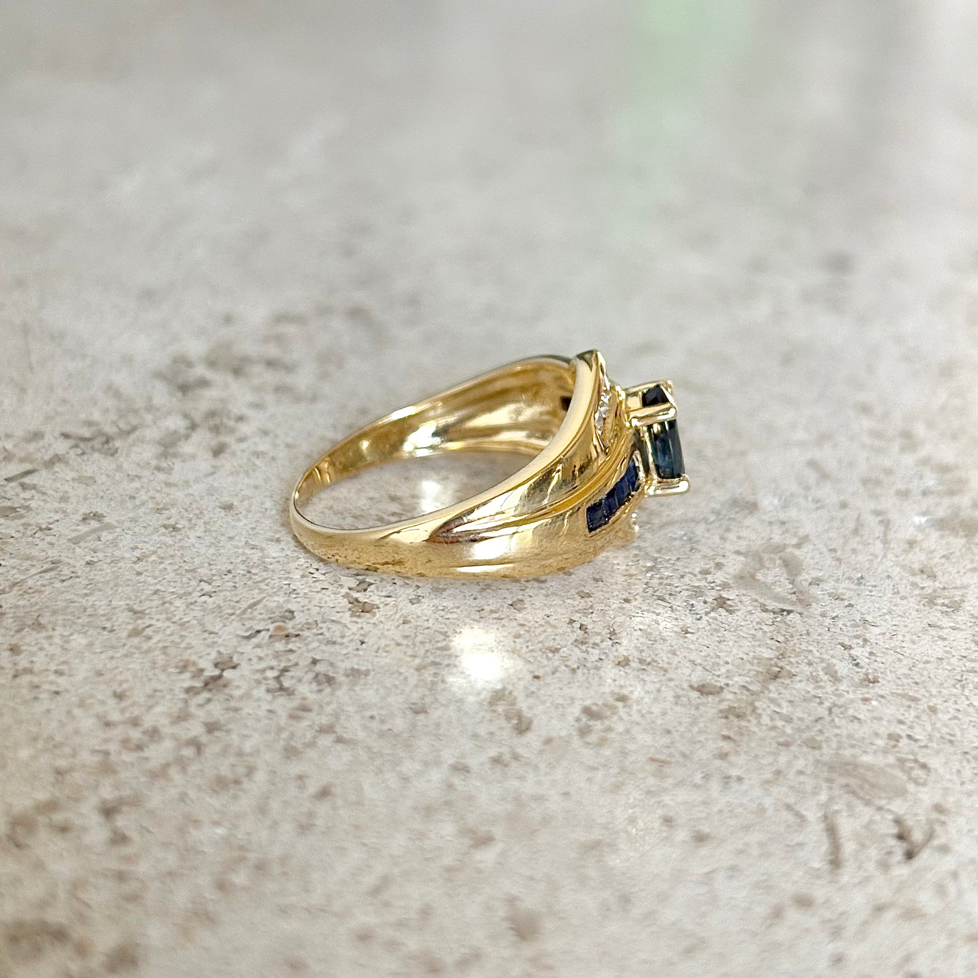 Bague Jonc - Or Jaune 750 Saphirs & Diamants
