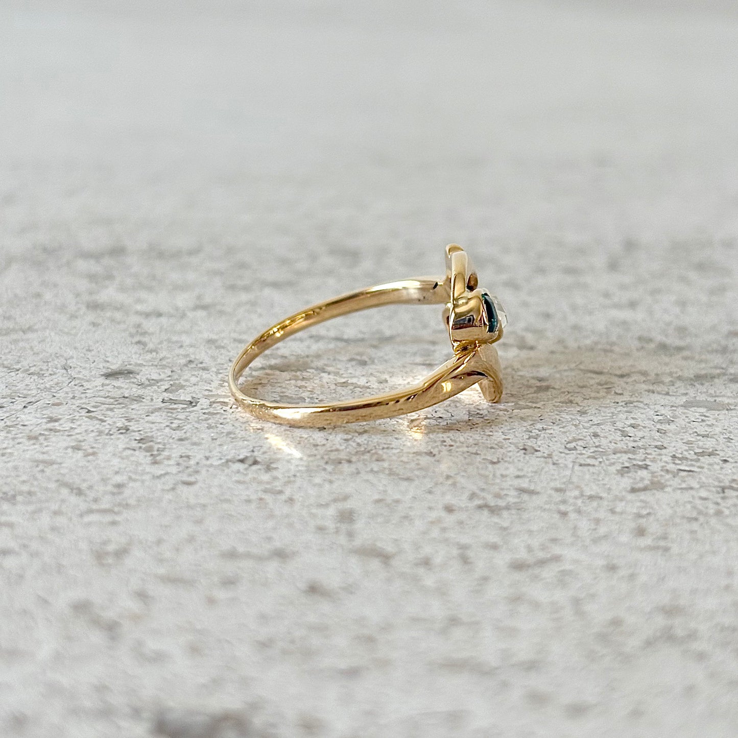 Bague Vintage - Or Jaune 750 Émeraudes & Diamant