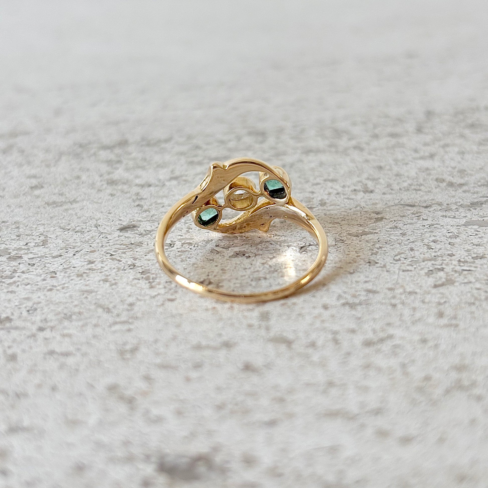 Bague Vintage - Or Jaune 750 Émeraudes & Diamant