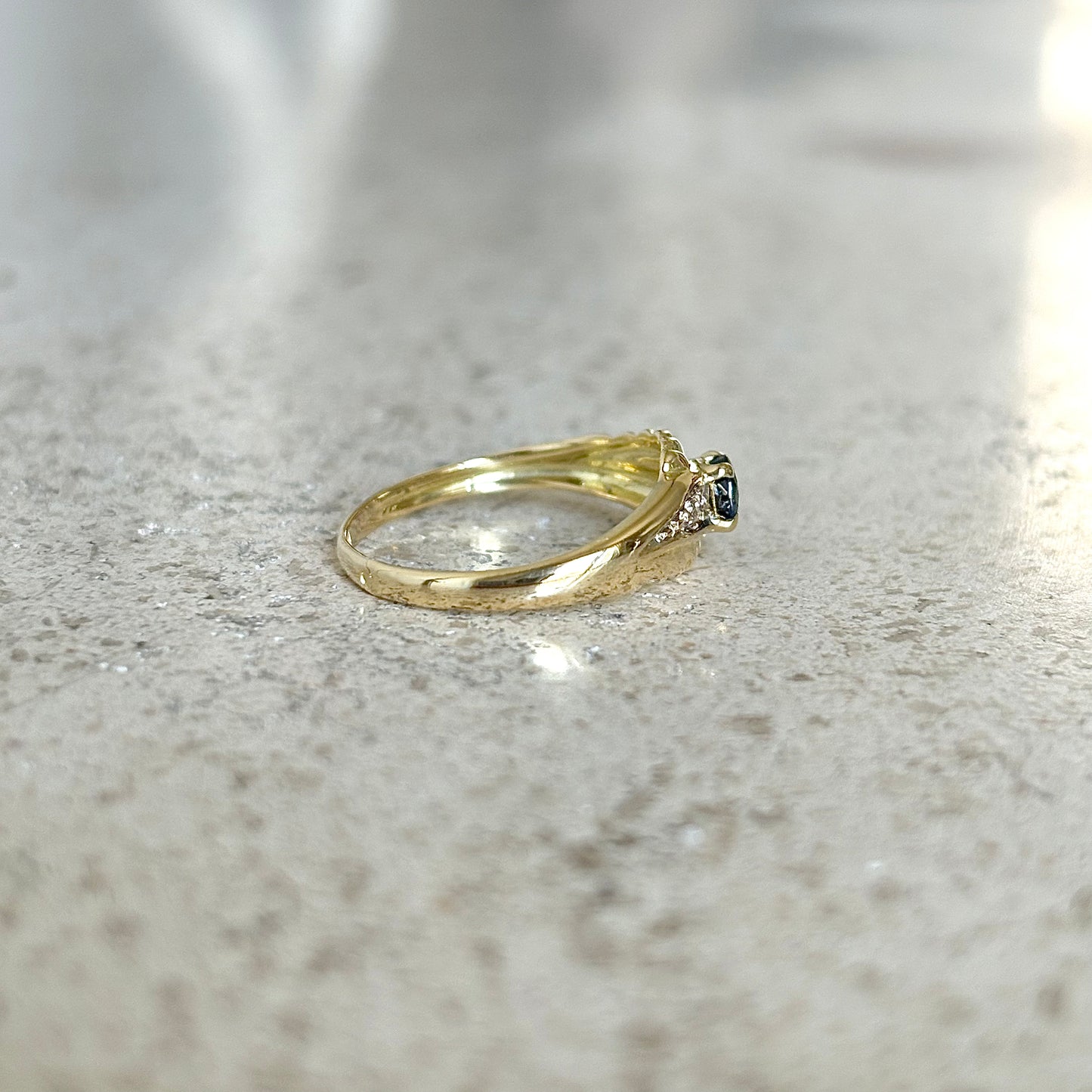Bague Solitaire Vintage - Or Jaune 750 & Saphir