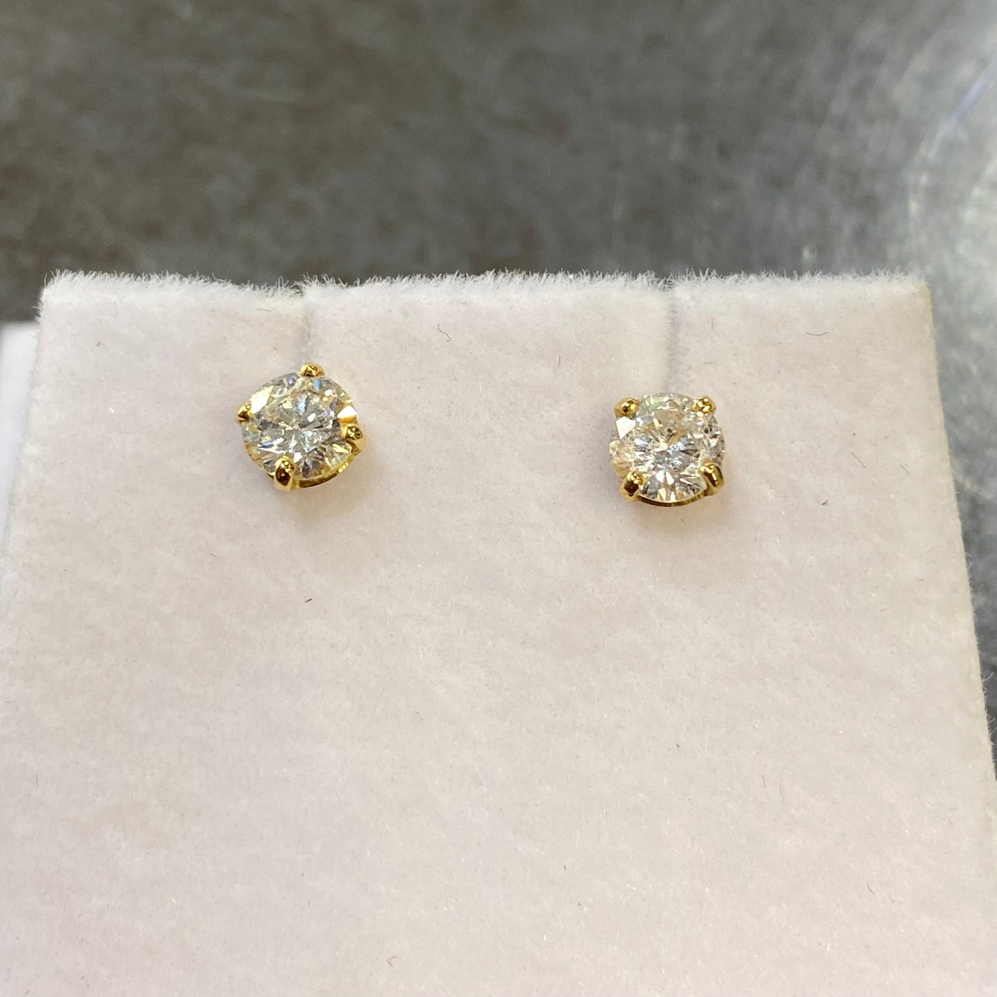 Boucles D'oreilles Puces Solitaire - Or Jaune 750 & Diamants Création Fremont