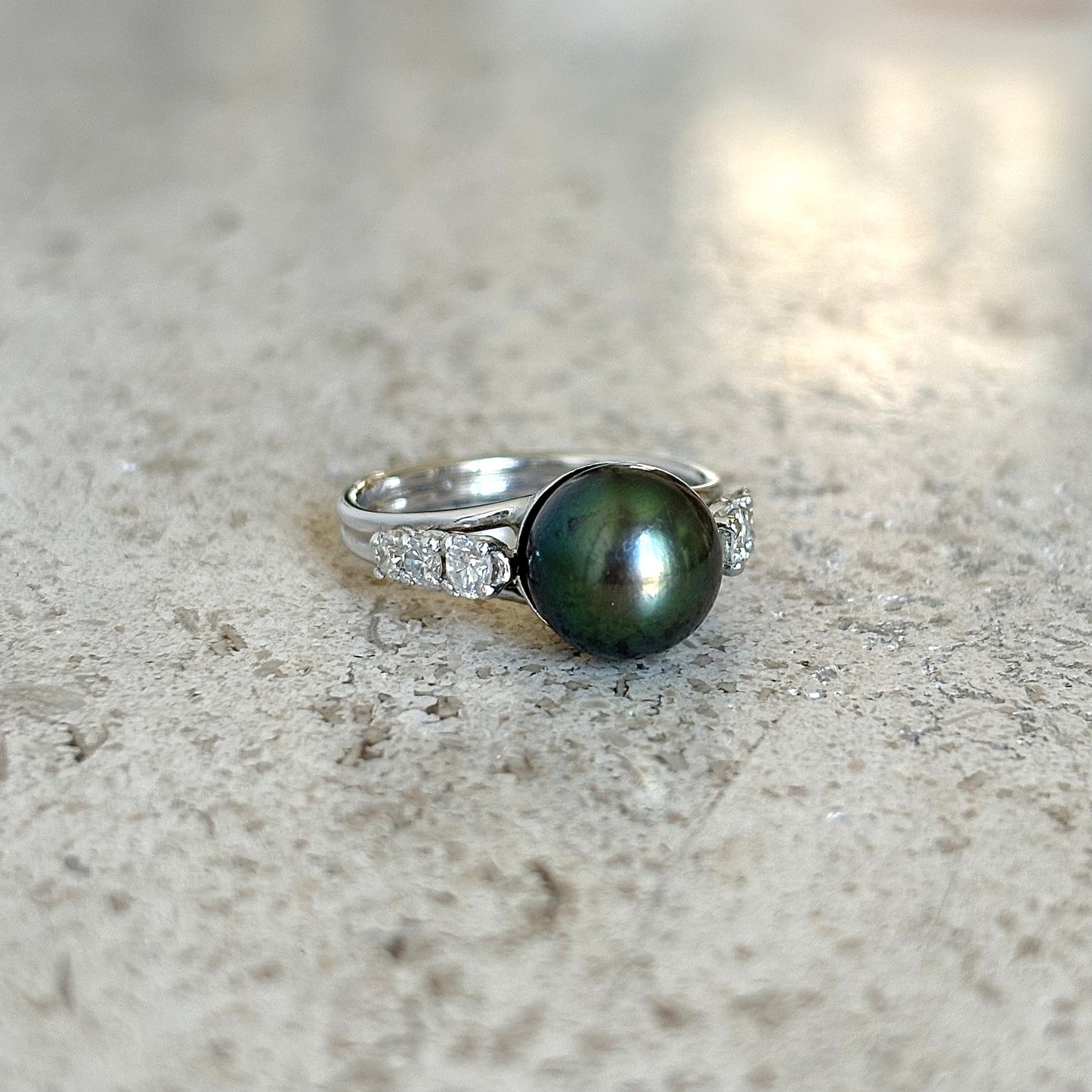 Bague Vintage - Or Blanc 750 Perle Naturelle Tahiti & Diamants