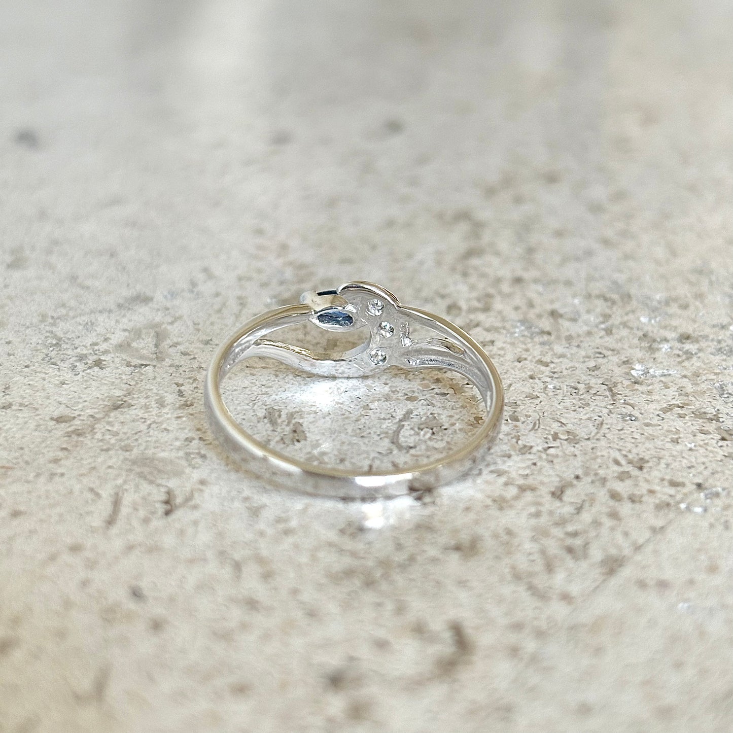 Bague Tourbillon - Or Blanc 750 Diamants & Saphir