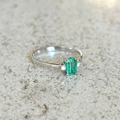 Bague Trilogie - Or Blanc 750 Émeraude & Diamants