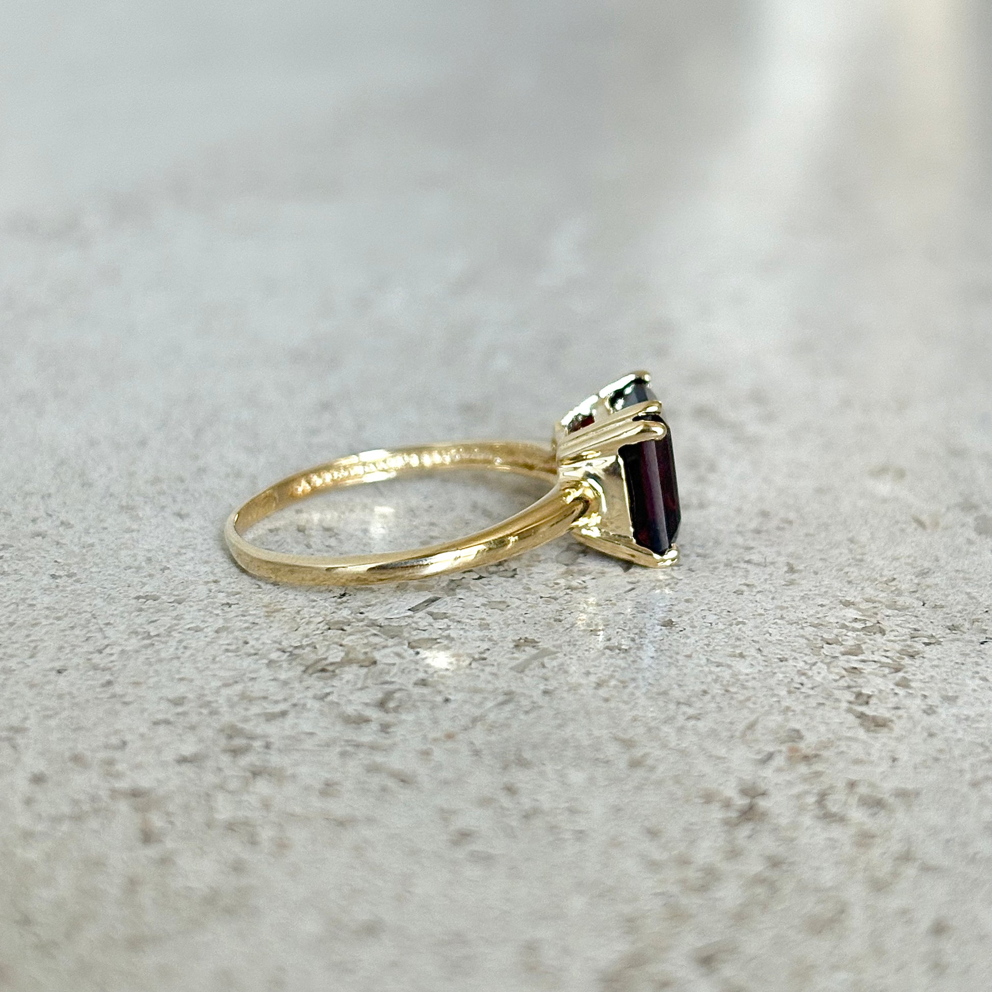 Bague Cocktail - Or Jaune 750 & Grenat