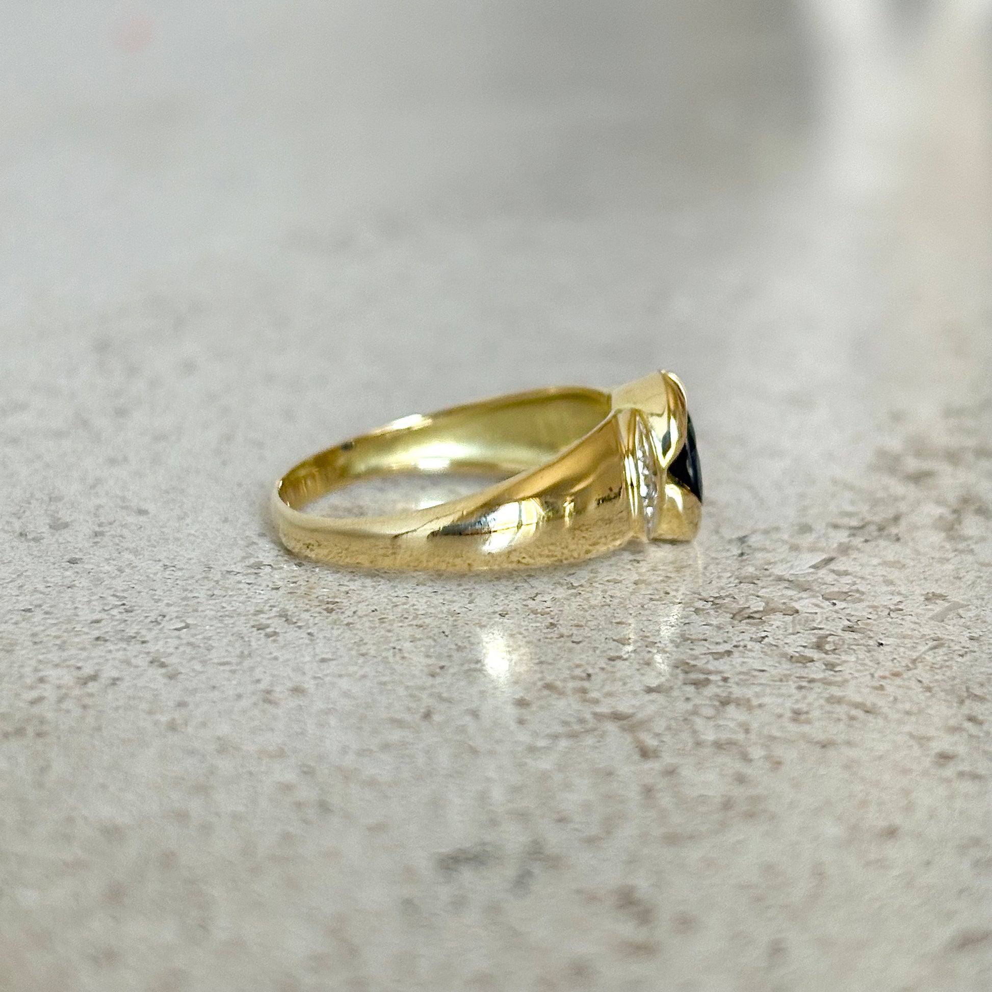 Bague Jonc - Or Jaune 750 & Saphir