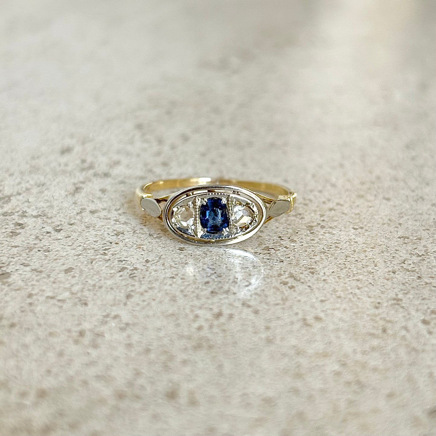 Bague Trilogie Vintage - Or Jaune 750 Saphir & Diamants