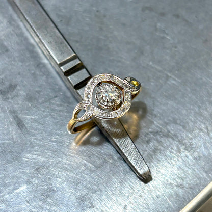 Bague Art Nouveau - Or Jaune 750 & Diamants