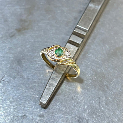 Bague Entrelacs - Or Jaune 750 & Émeraude