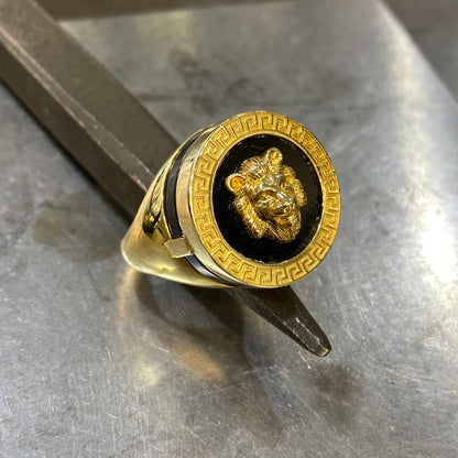 Bague Chevalière Lion - Or Jaune 750 & Onyx Neuf