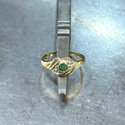 Bague Entrelacs - Or Jaune 750 & Émeraude