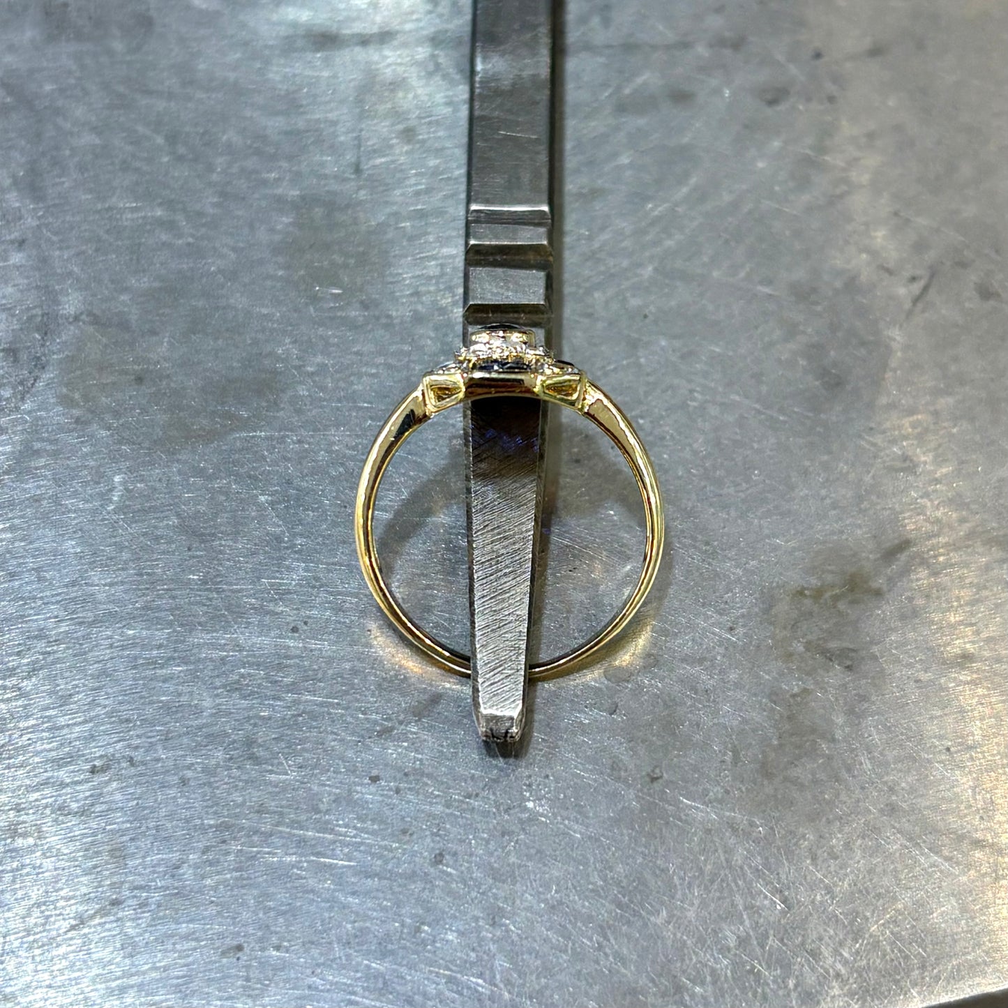 Bague Vintage Art Déco - Or Jaune 750 & Saphirs