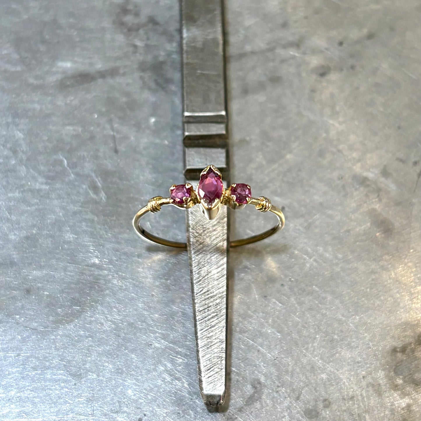 Bague Vintage Trilogie - Or Jaune 750 & Tourmalines