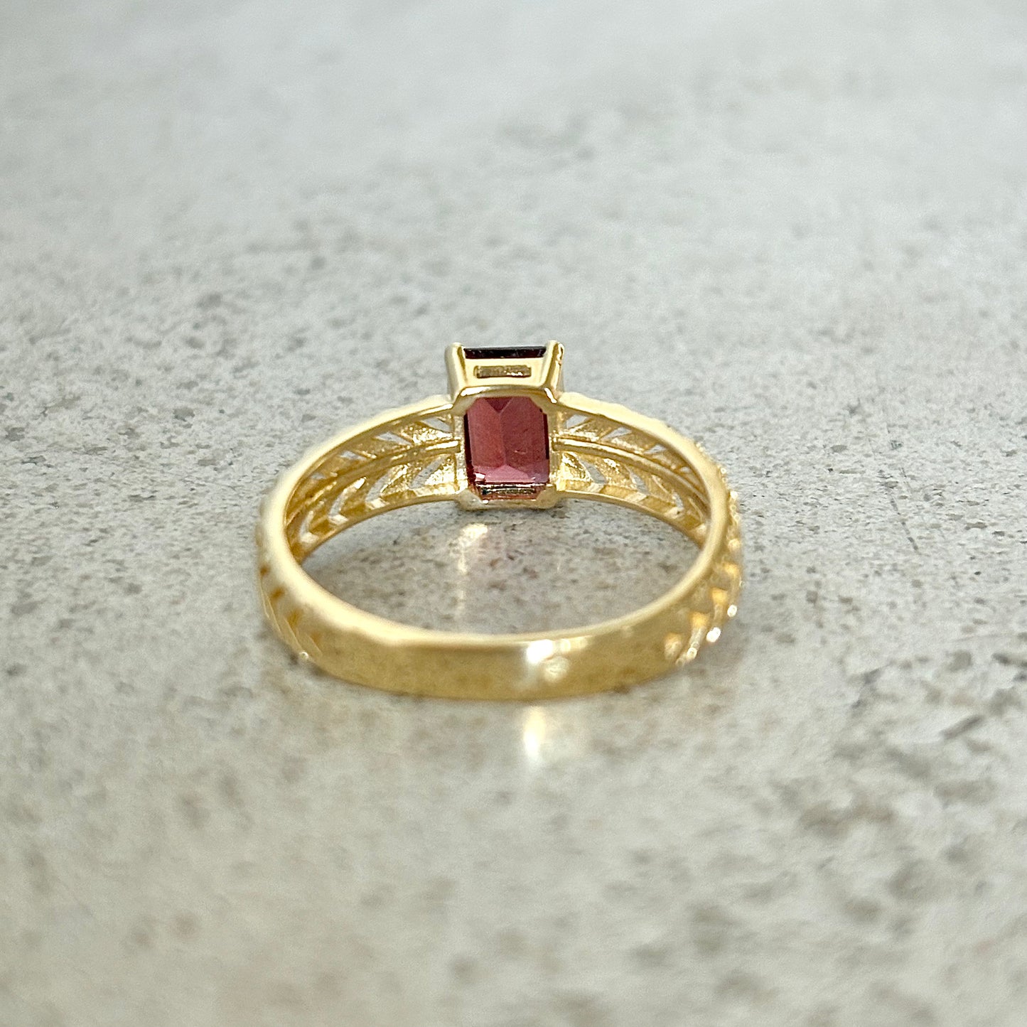 Bague Florale - Or Jaune 750 & Grenat