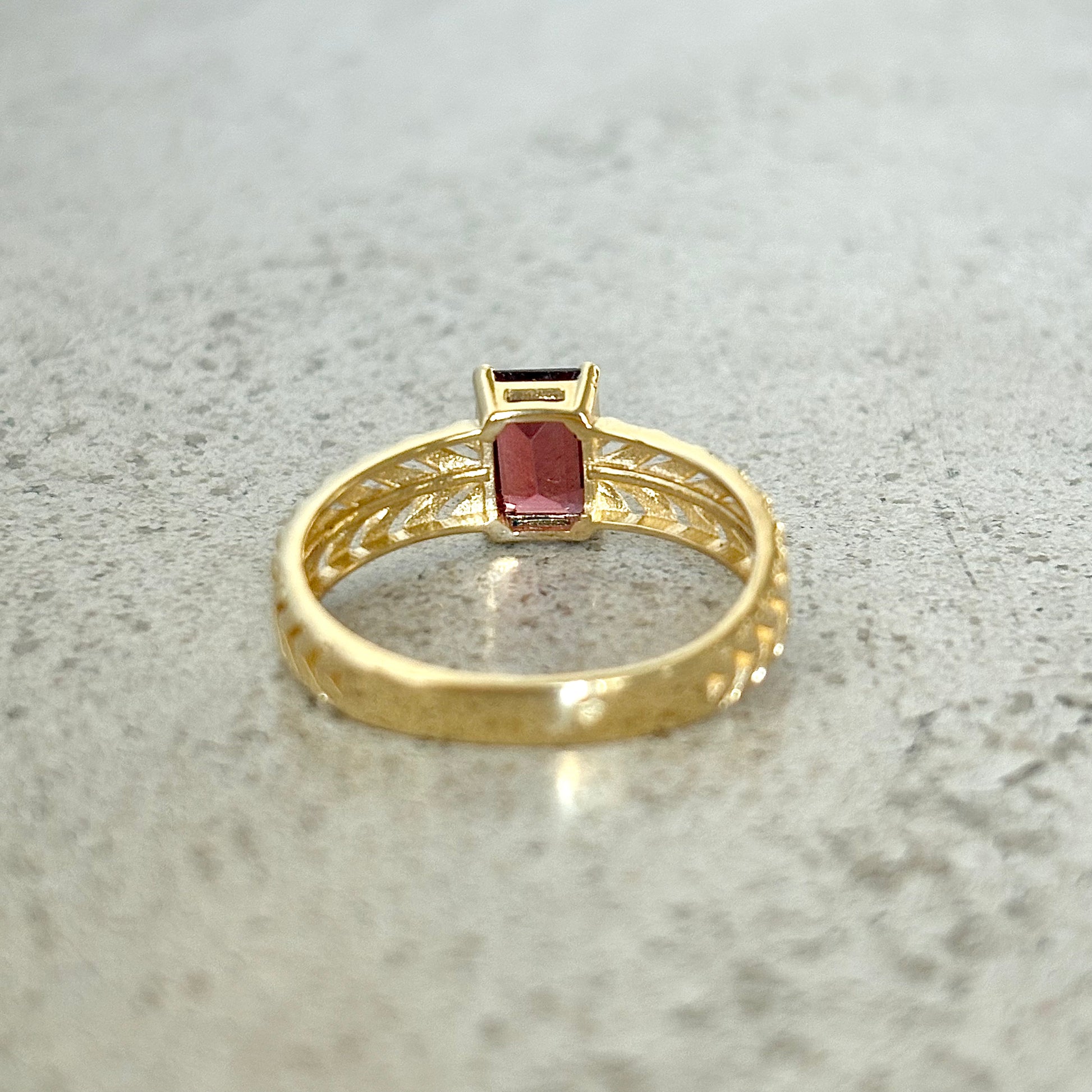 Bague Florale - Or Jaune 750 & Grenat