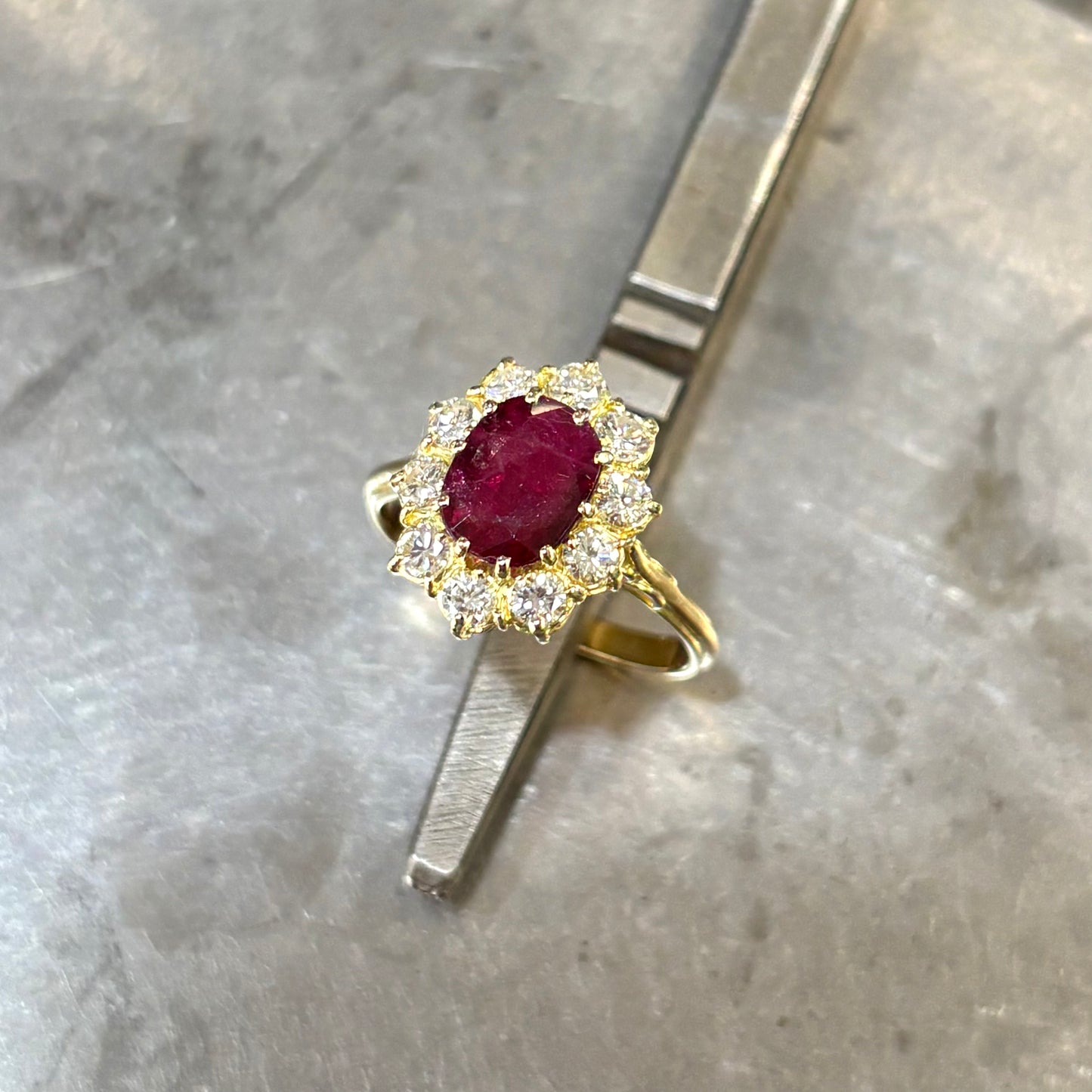 Bague Marguerite - Or Jaune 750 Rubis & Diamants