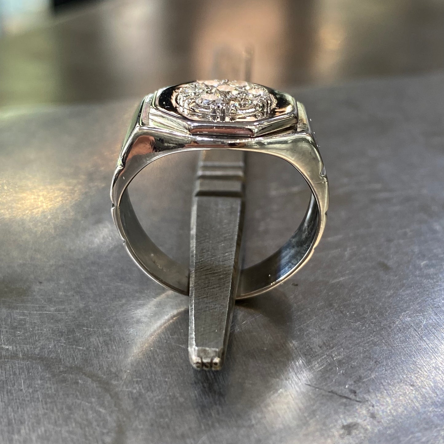 Bague Chevalière - Or Blanc 750 & Diamants