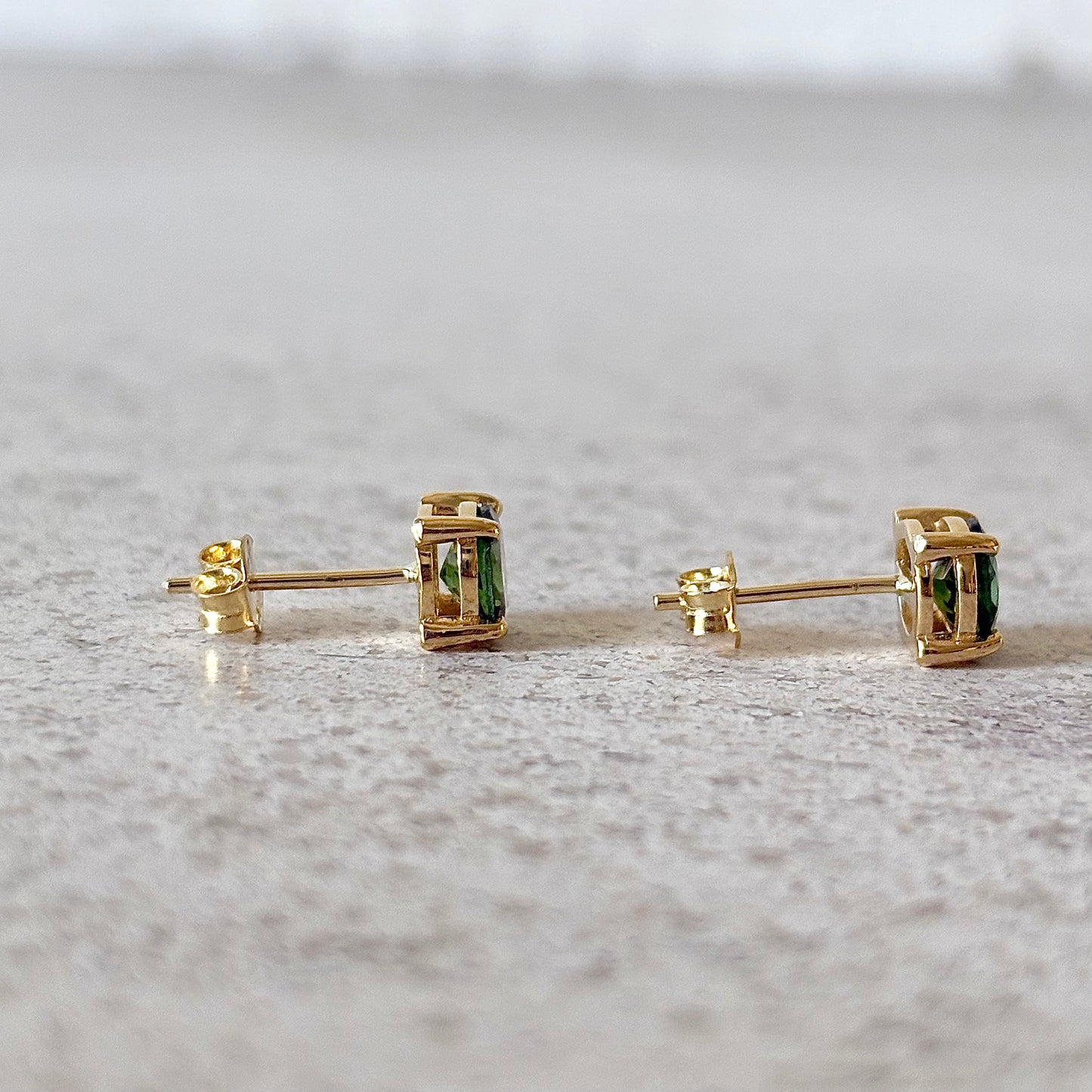Boucles D'oreilles Puces - Or Jaune 750 & Péridots