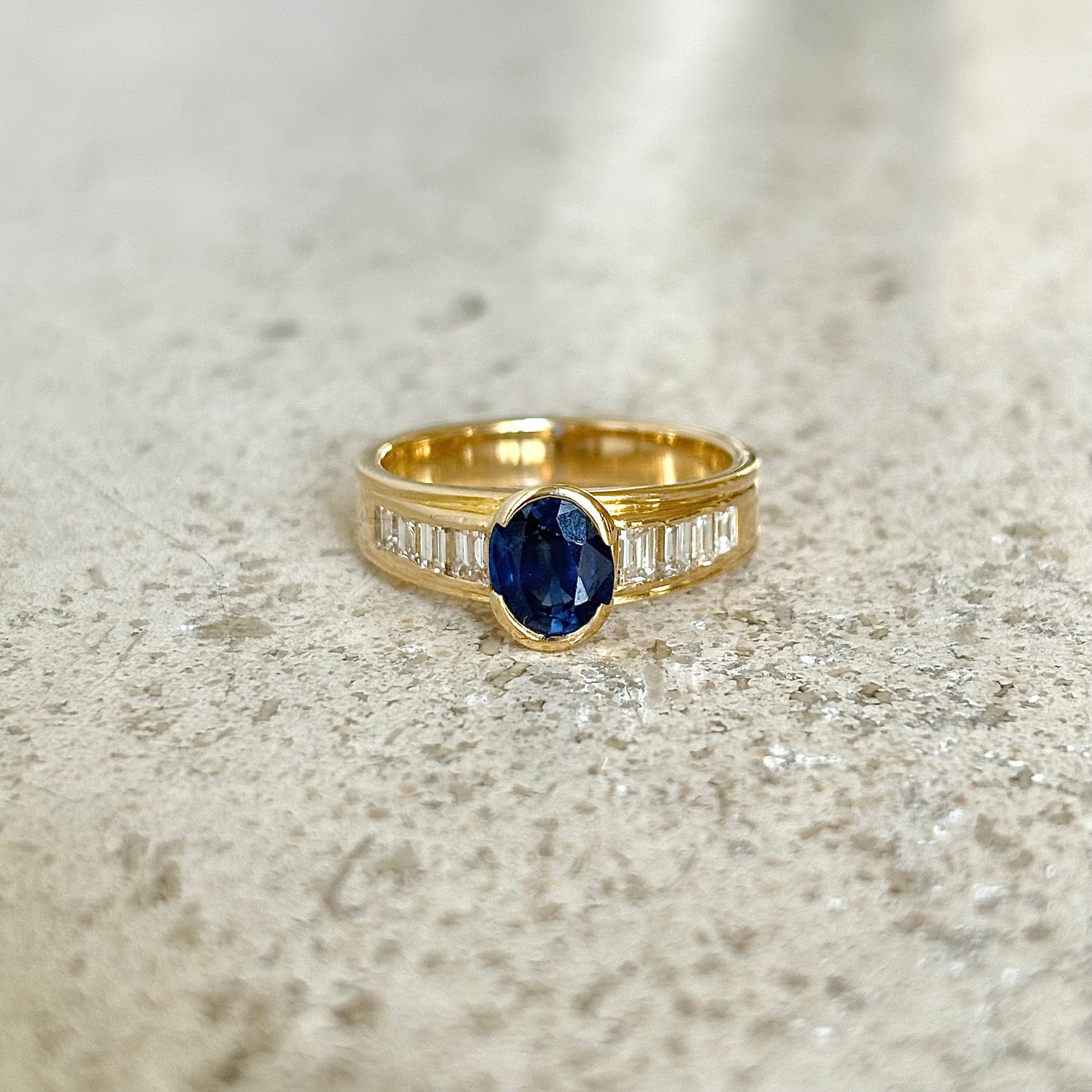 Bague Jonc - Or Jaune 750 Saphir & Diamants