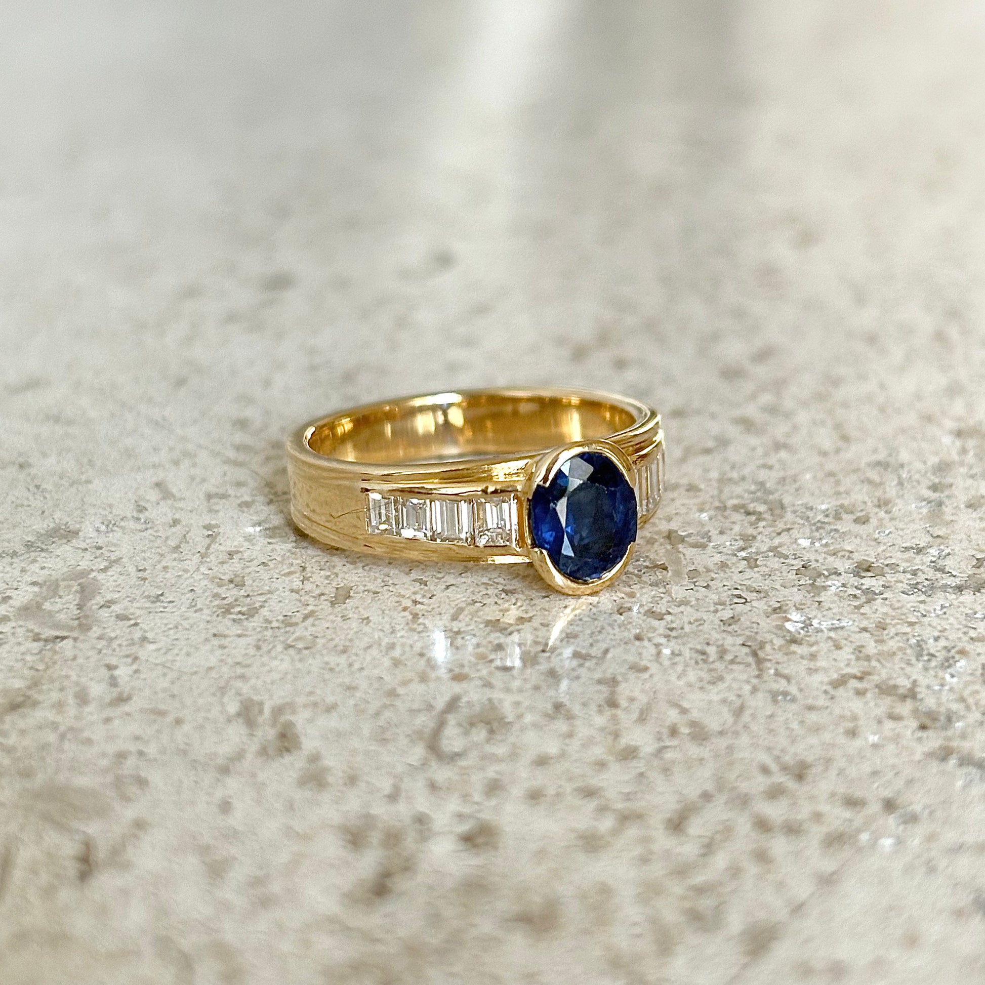 Bague Jonc - Or Jaune 750 Saphir & Diamants