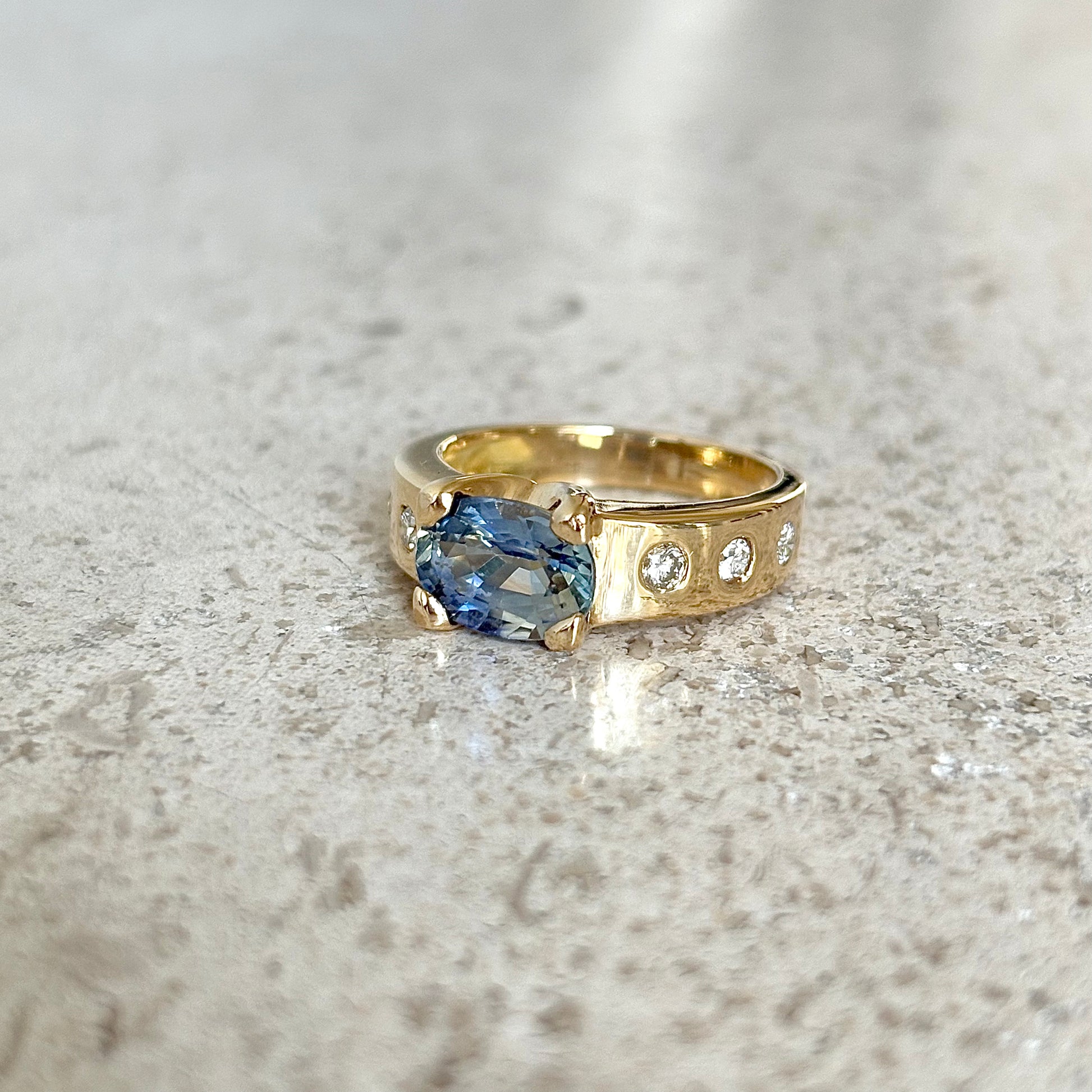 Bague Jonc - Or Jaune 750 Saphir & Diamants
