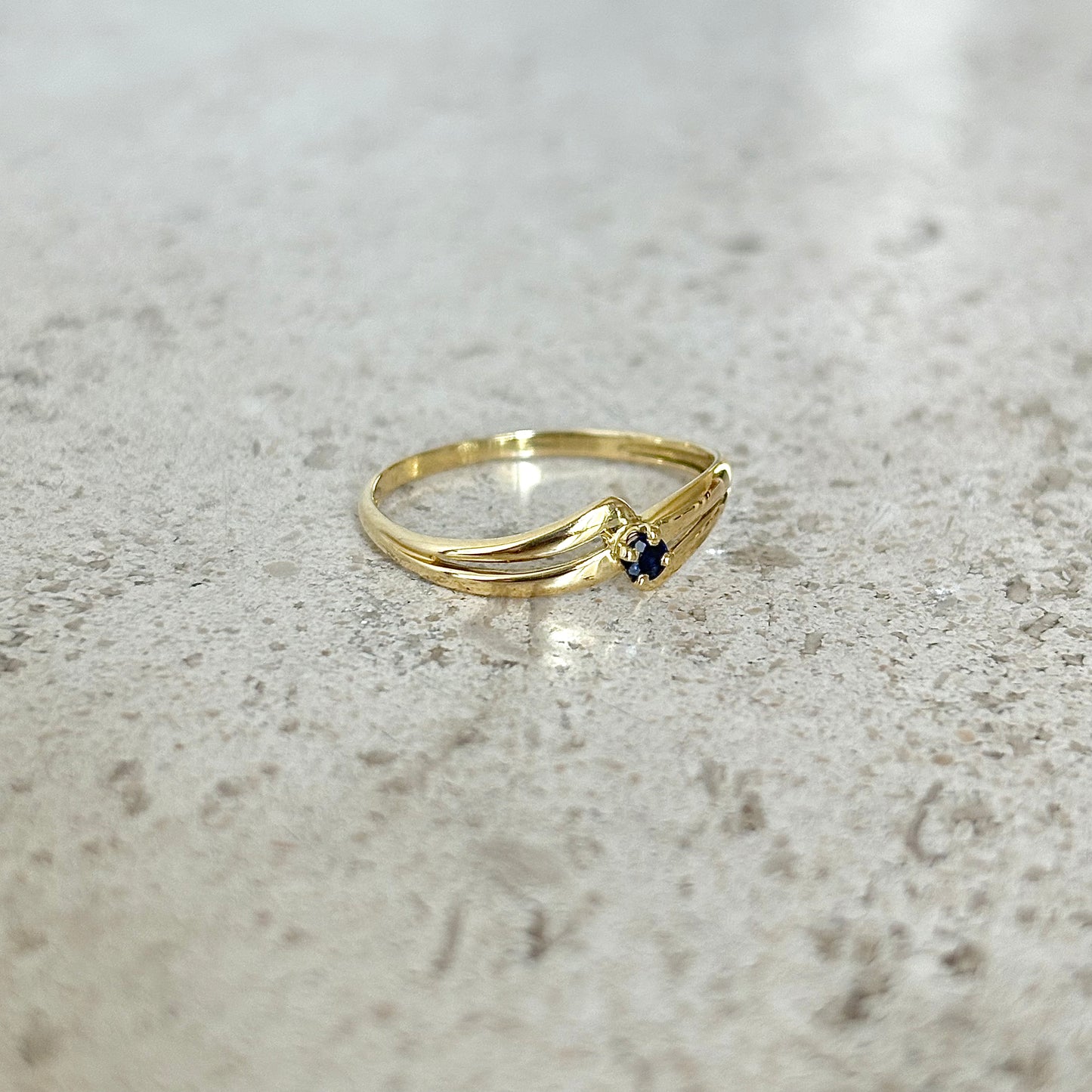 Bague - Or Jaune 750 & Saphir