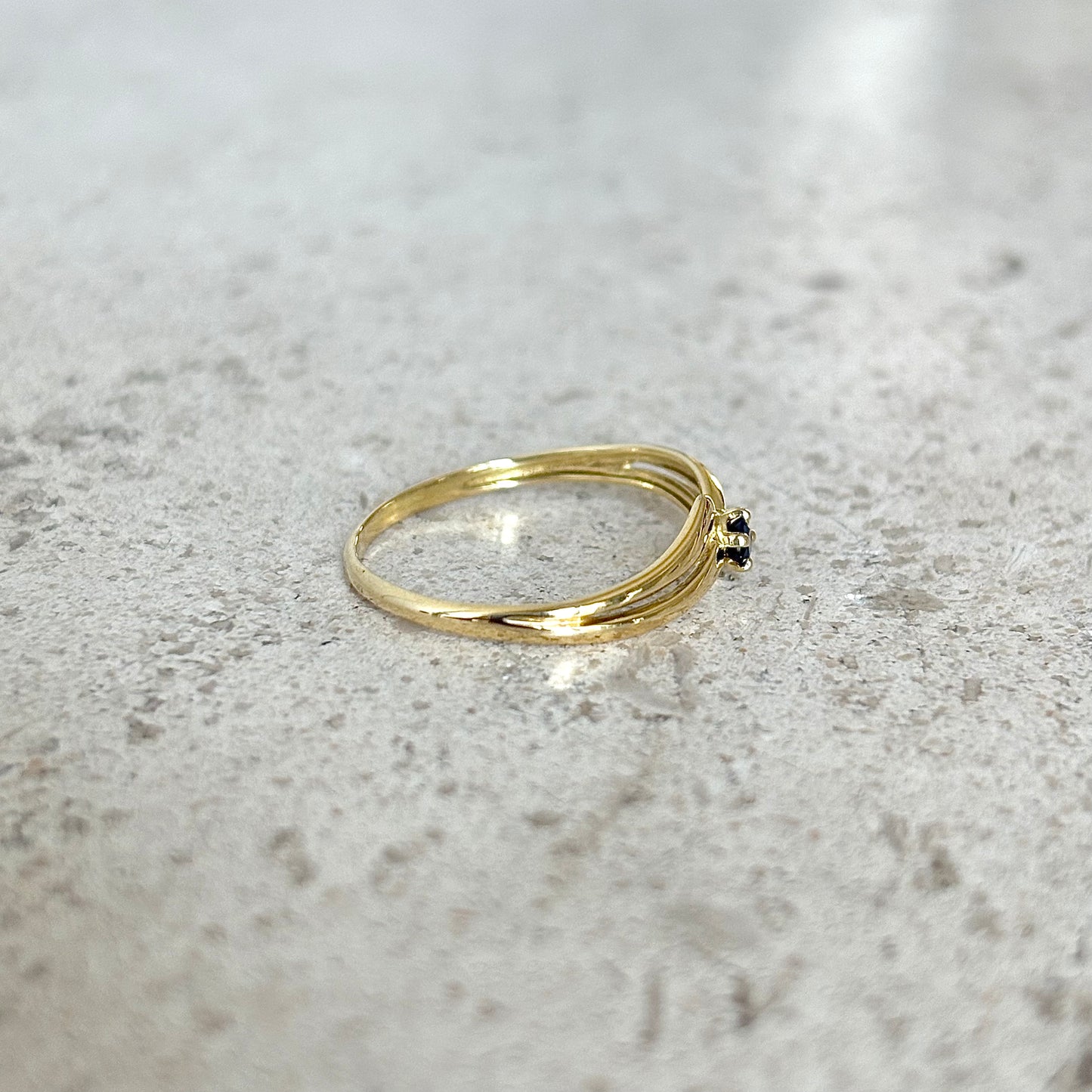Bague - Or Jaune 750 & Saphir