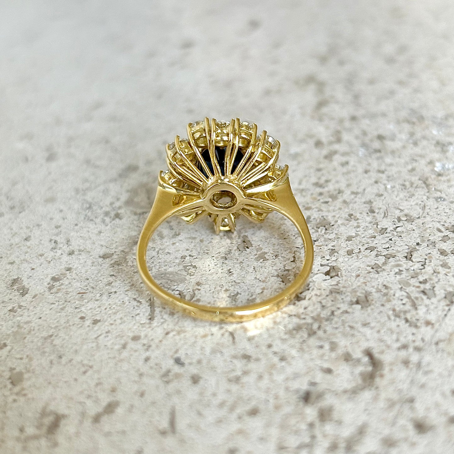 Bague Marguerite - Or Jaune 750 Diamants & Saphir