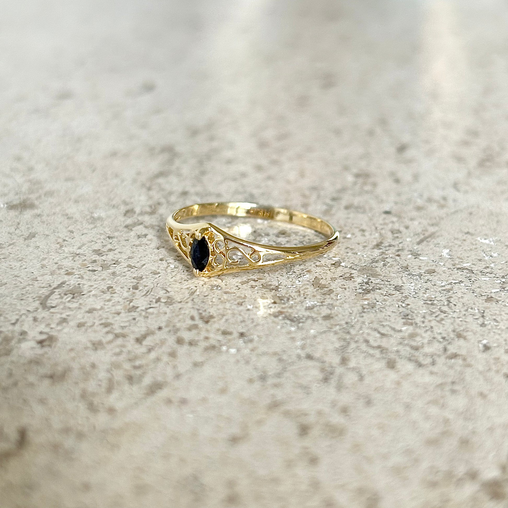 Bague Vintage - Or Jaune 750 & Saphir