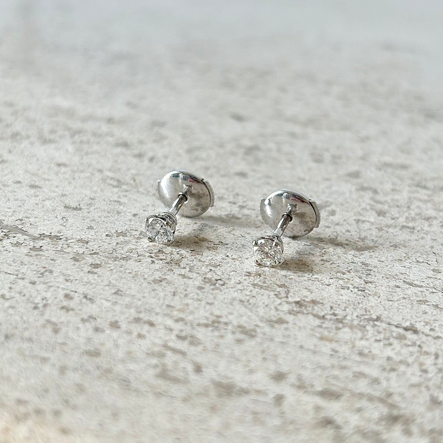 Boucles D'oreilles Puces Solitaire - Or Blanc 750 & Diamants