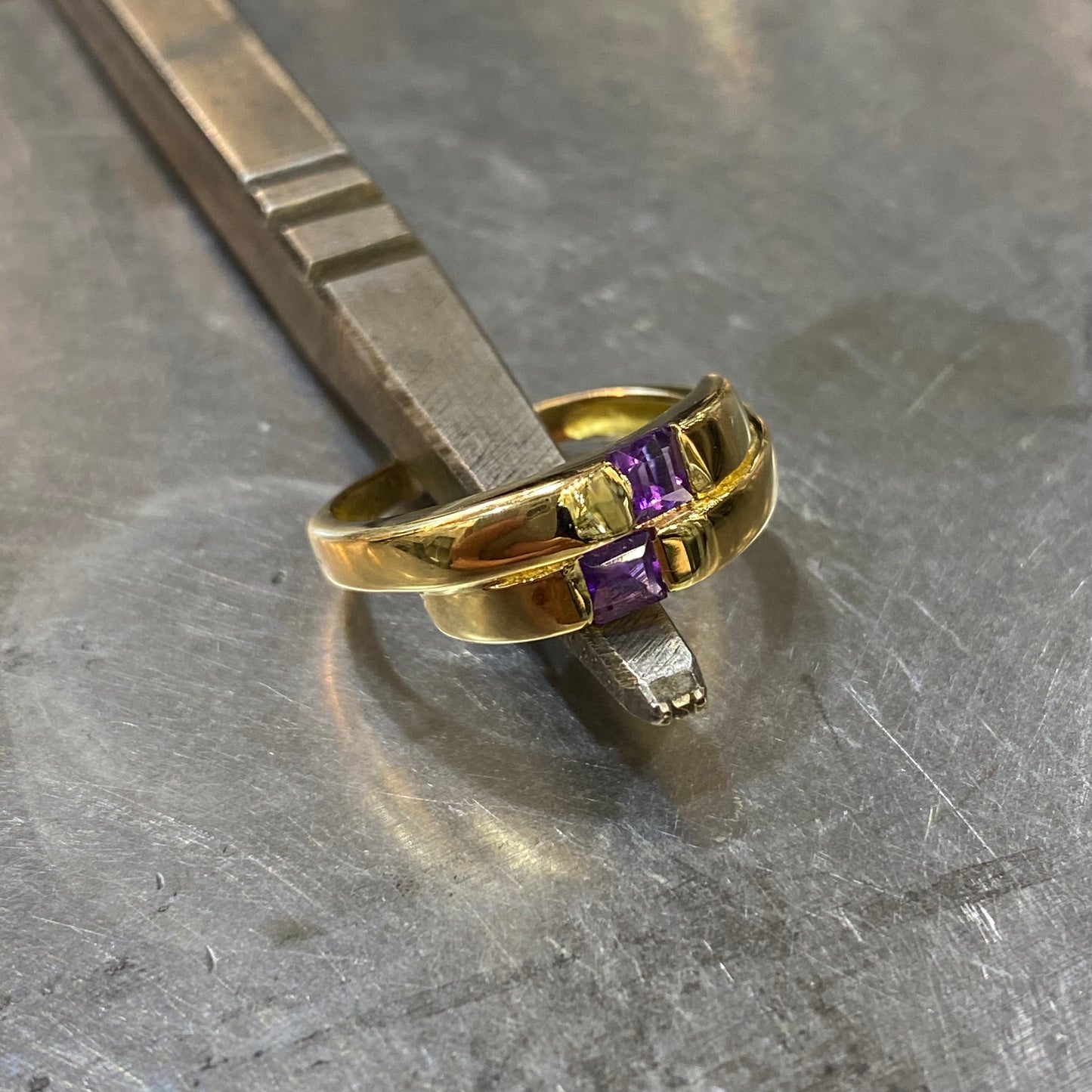 Bague Carreau - Or Jaune 750 & Améthystes