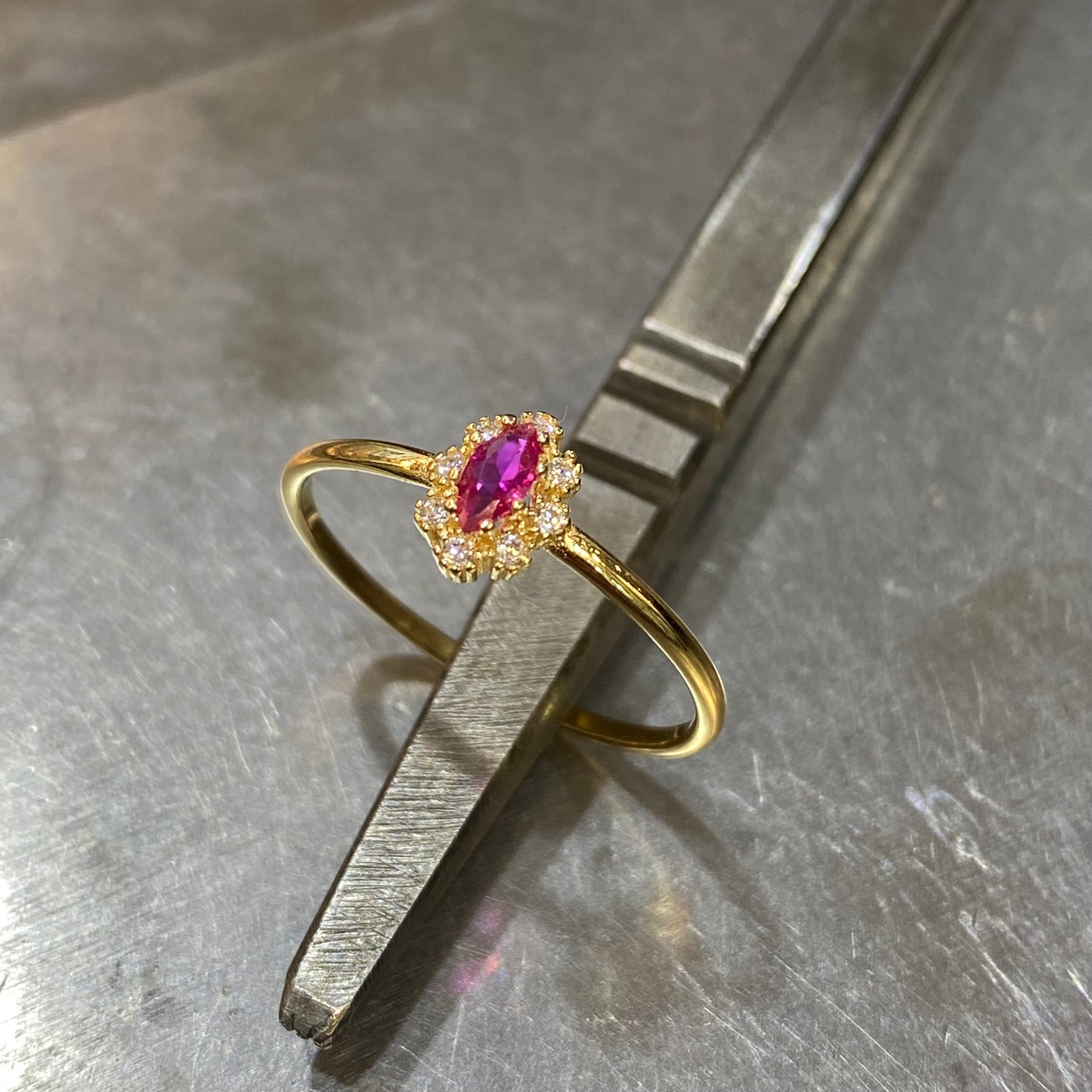 Bague Marguerite - Or Jaune 750 Rubis & Diamants