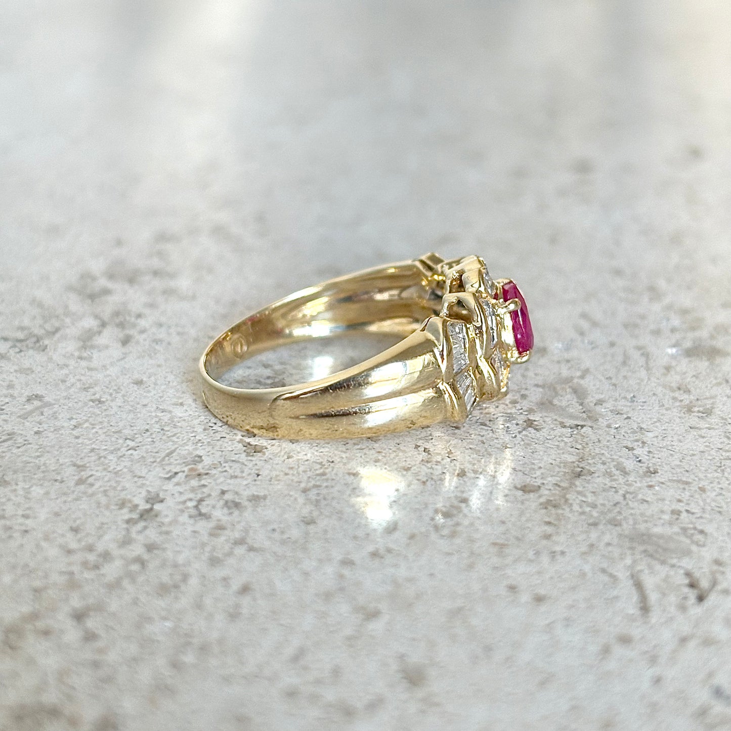 Bague Entourage - Or Jaune 750 Rubis & Diamants