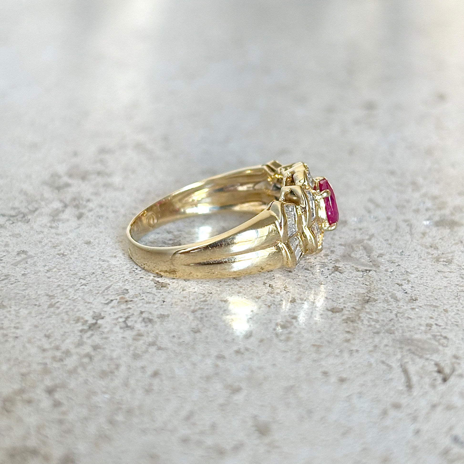 Bague Entourage - Or Jaune 750 Rubis & Diamants