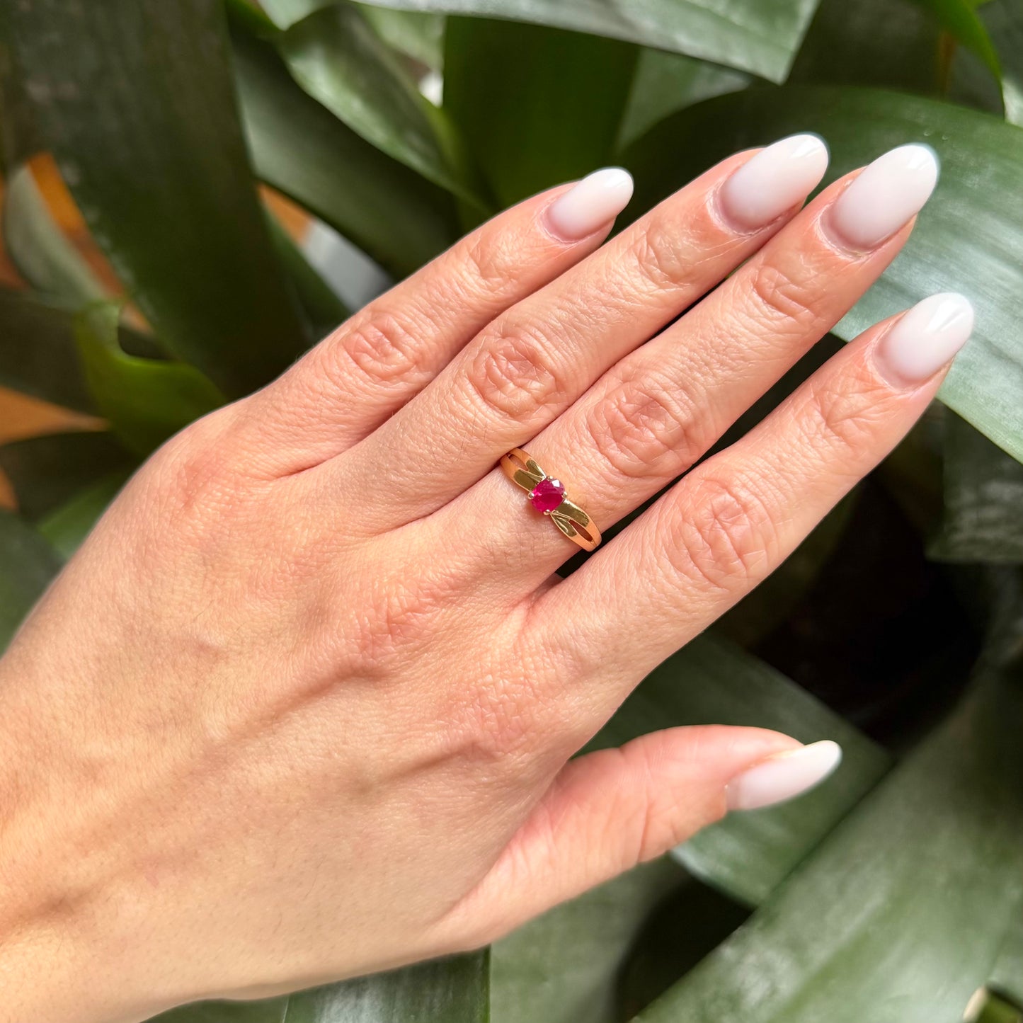 Bague Entrelacs - Or Jaune 750 & Rubis