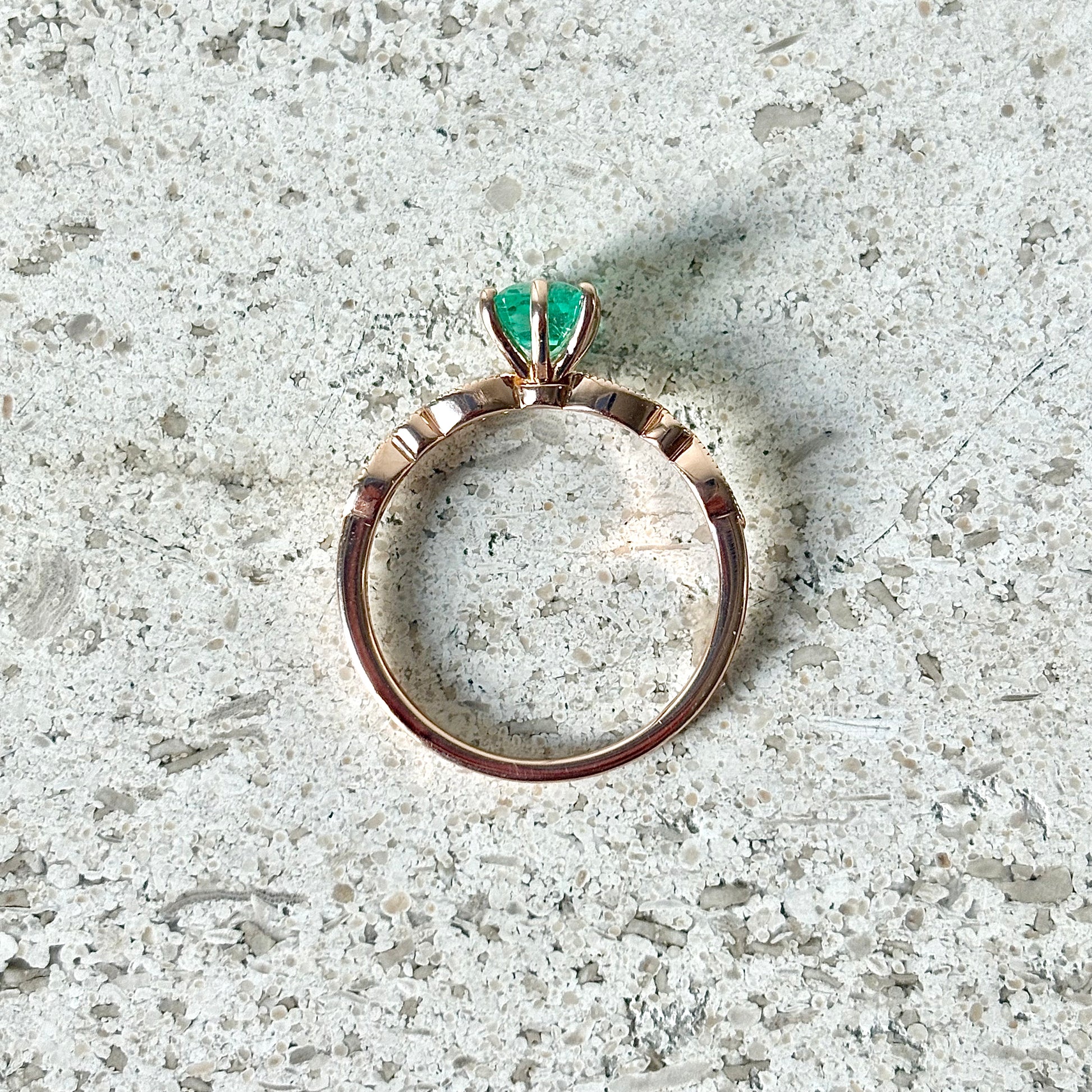 Bague Solitaire - Or Rose 750 Émeraude & Diamants