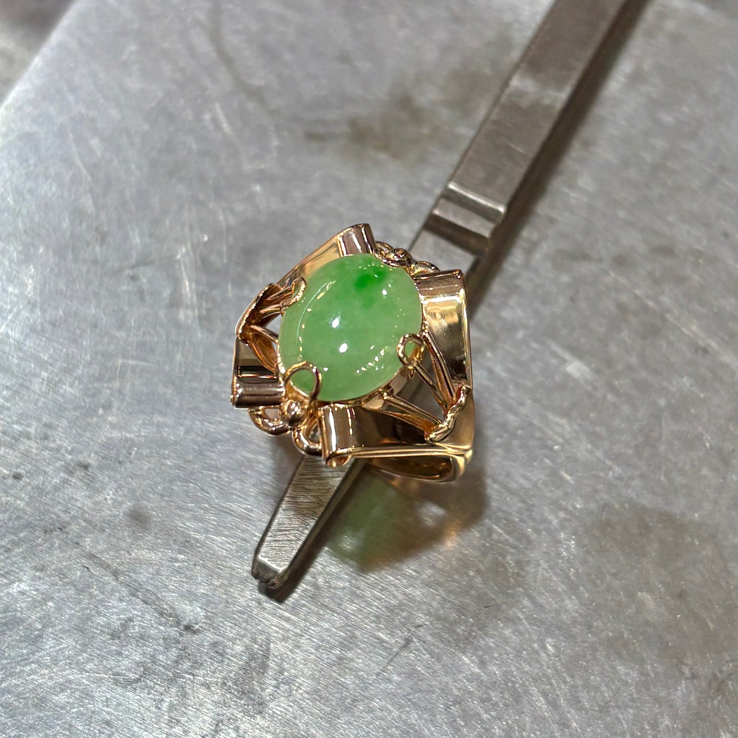 Bague Vintage - Or Jaune 585 & Jadaïte