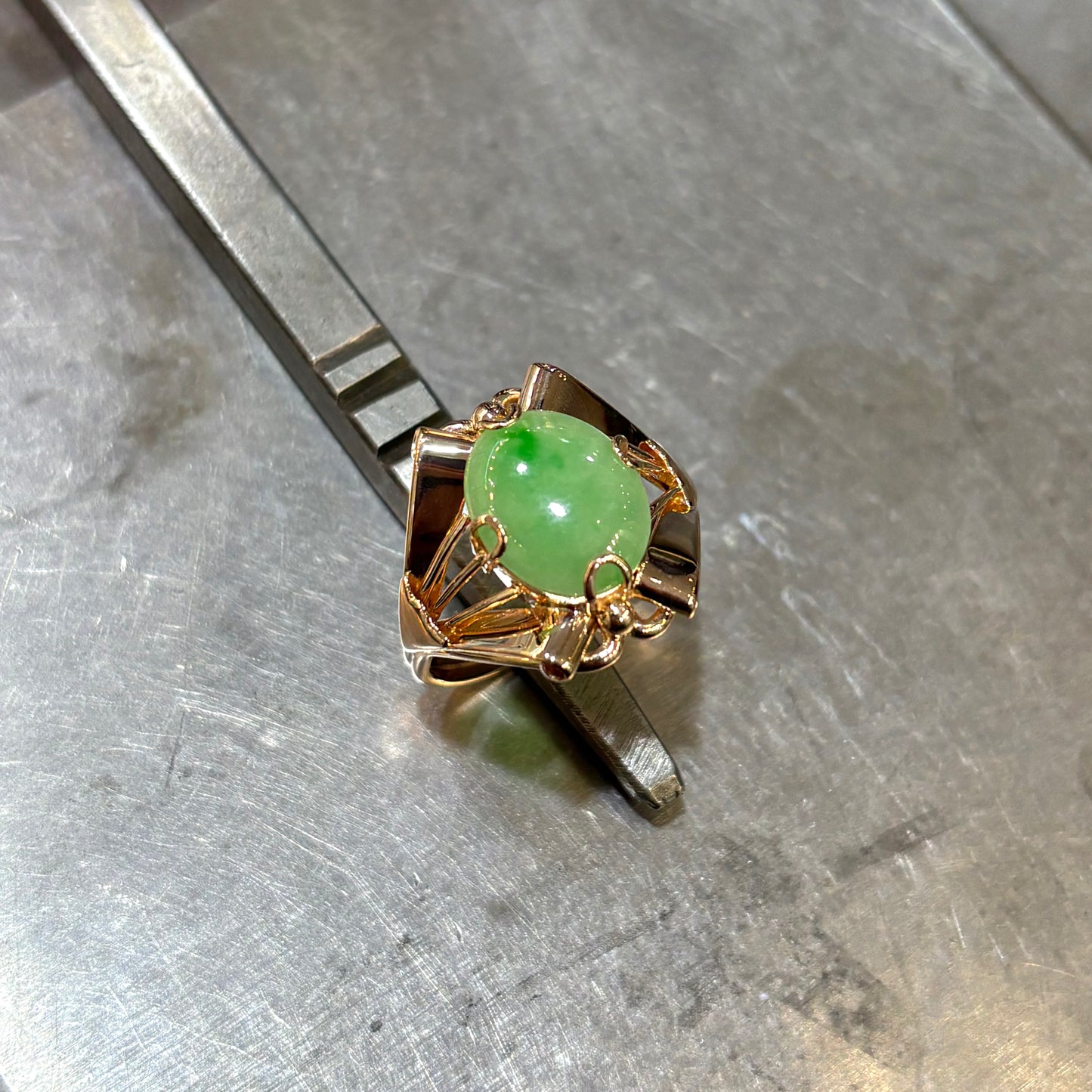 Bague Vintage - Or Jaune 585 & Jadaïte