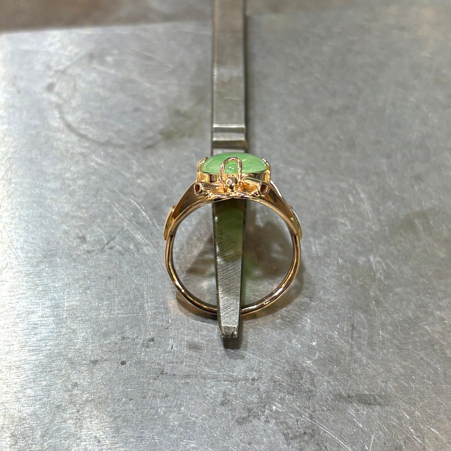 Bague Vintage - Or Jaune 585 & Jadaïte