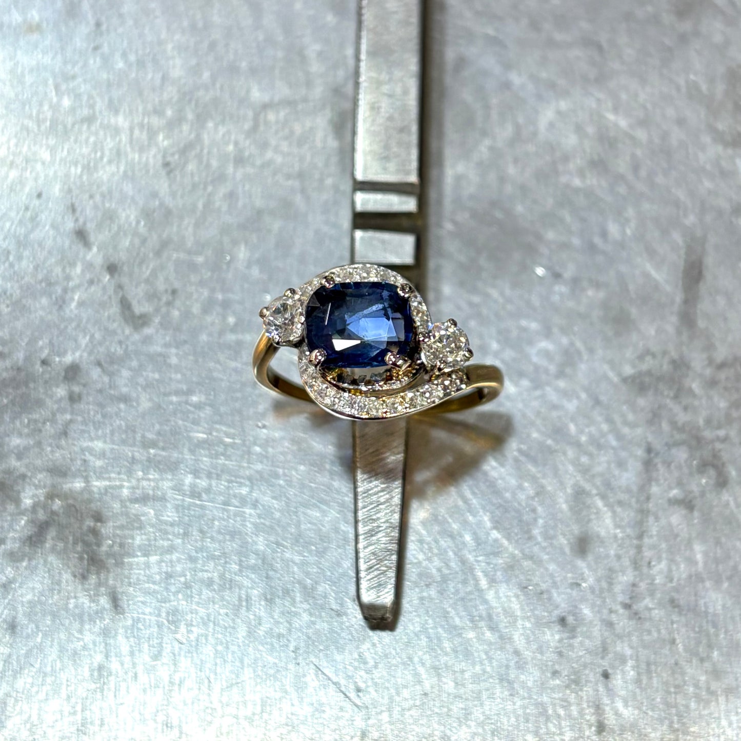 Bague Vintage - Or Blanc 750 Saphir & Diamants