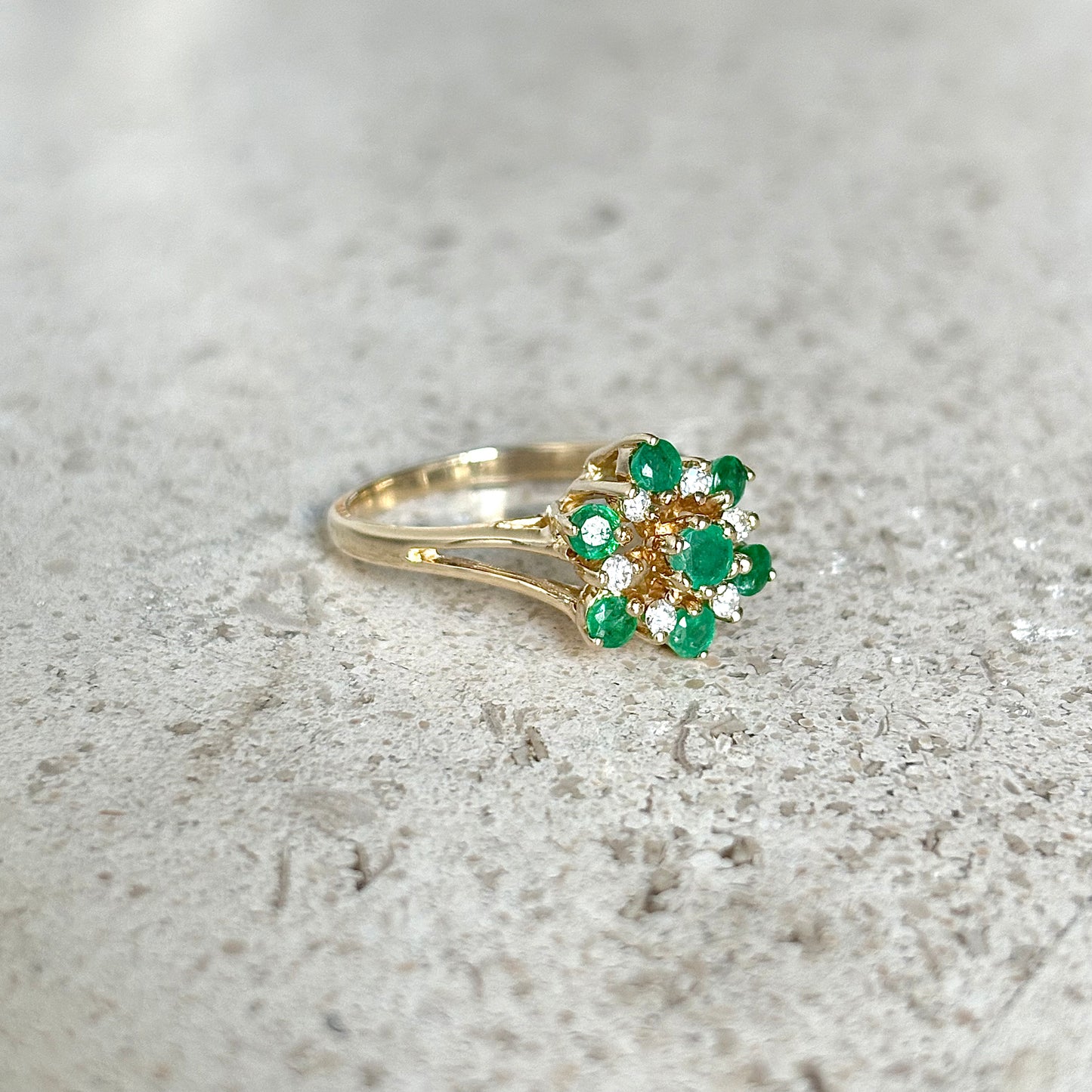 Bague Marguerite - Or Jaune 585 Émeraudes & Diamants
