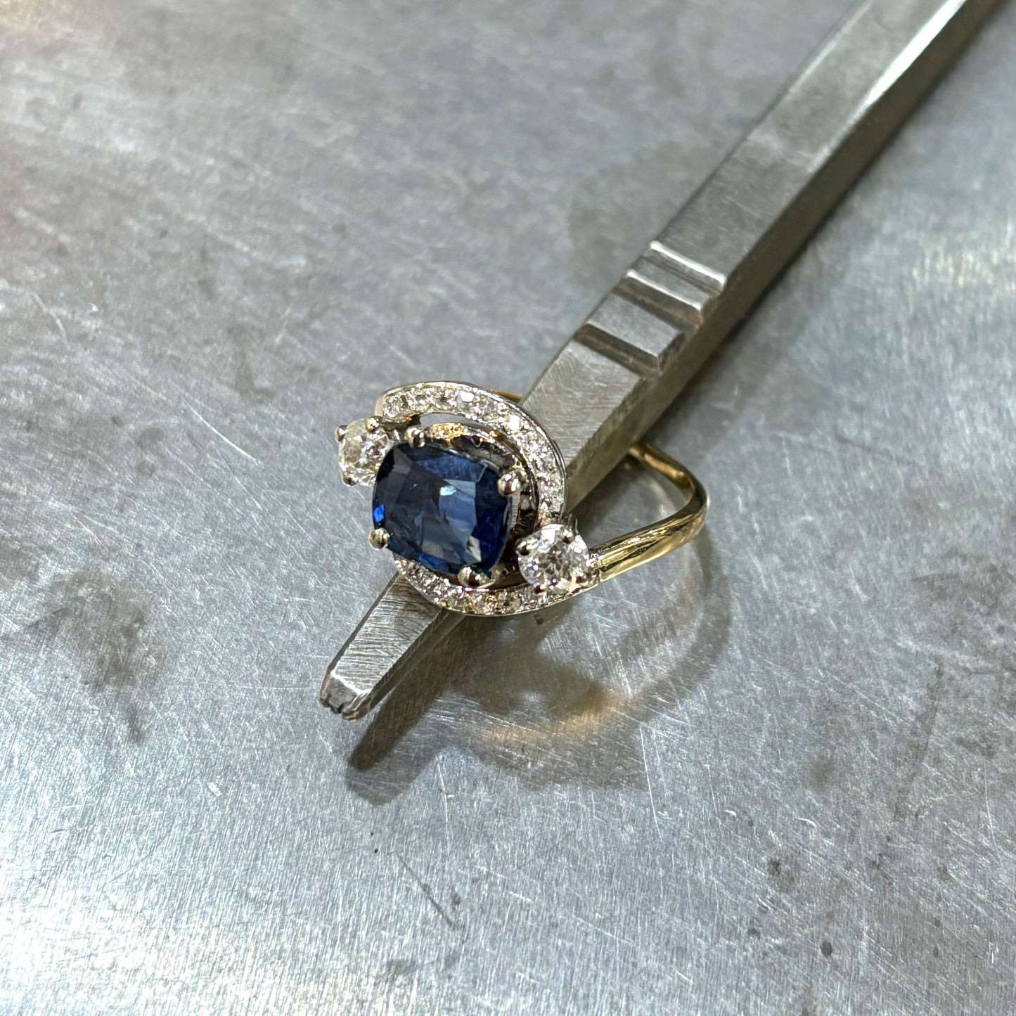 Bague Vintage - Or Blanc 750 Saphir & Diamants