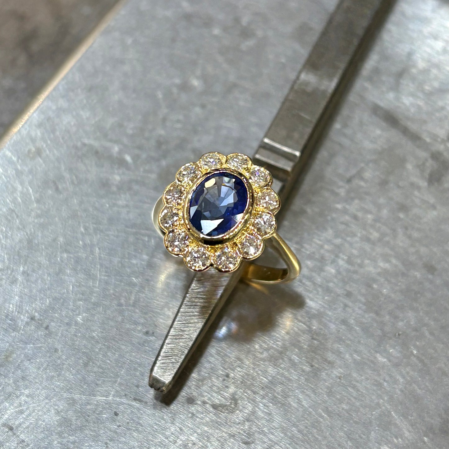 Bague Marguerite - Or Jaune 750 Saphir & Diamants