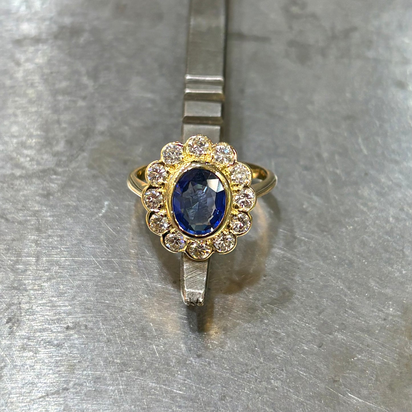 Bague Marguerite - Or Jaune 750 Saphir & Diamants