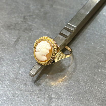 Bague Vintage - Or Jaune 750 & Camée