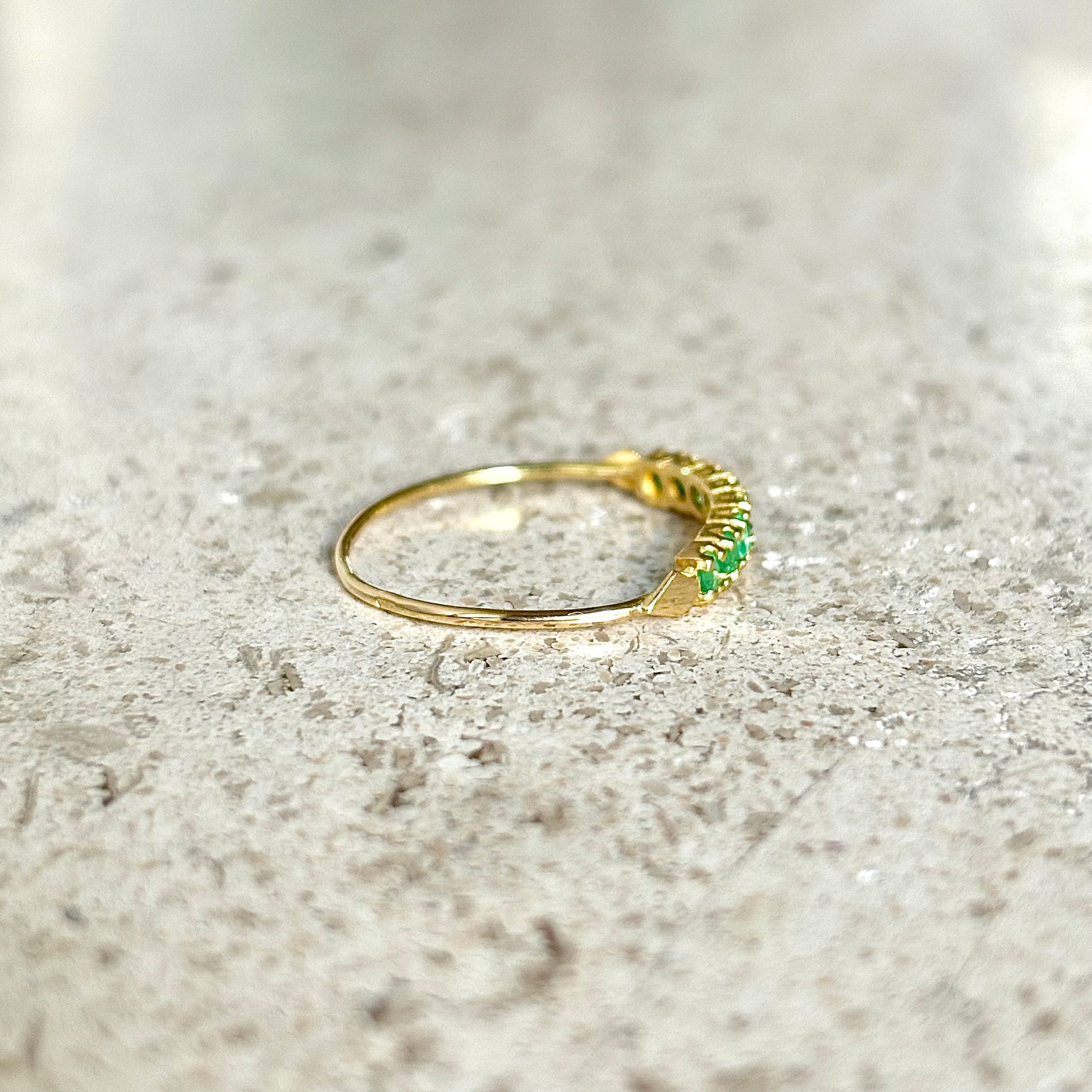 Bague Alliance - Or Jaune 750 & Émeraudes