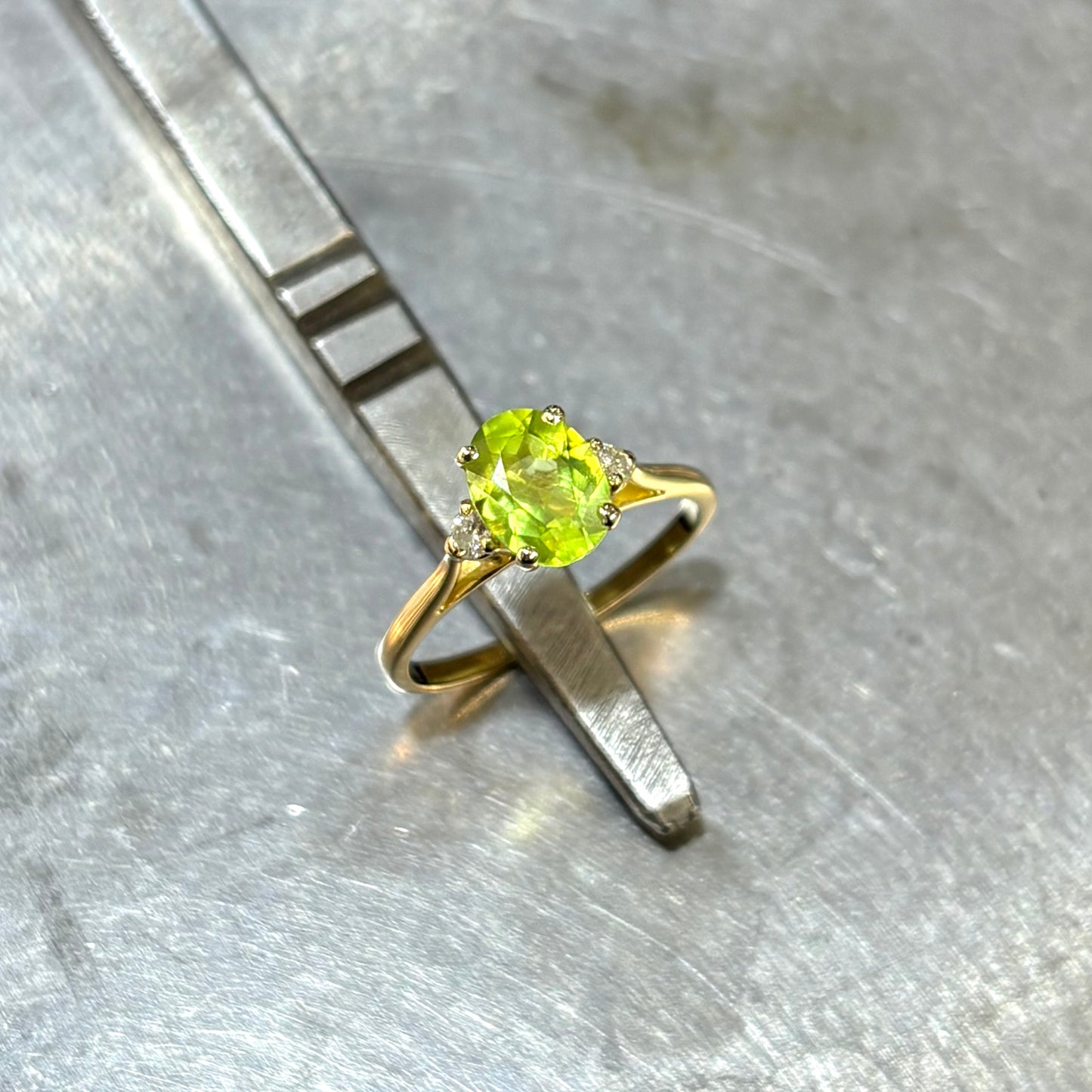 Bague Trilogie - Or Jaune 750 Péridot & Diamants